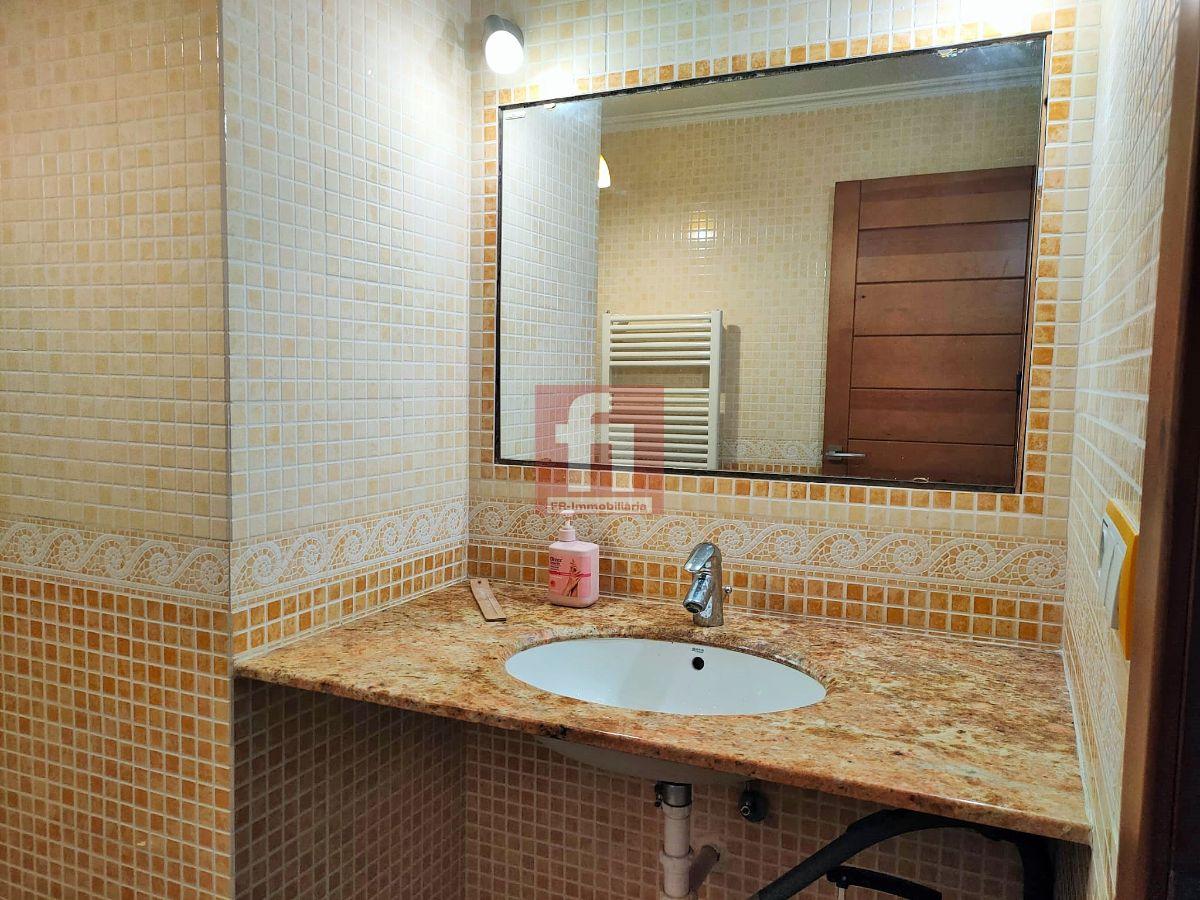 Zu verkaufen von wohnung in
 Sabadell