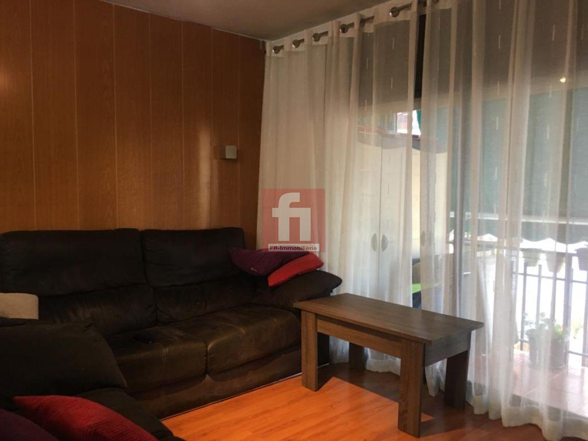 For sale of flat in Barberà del Vallès