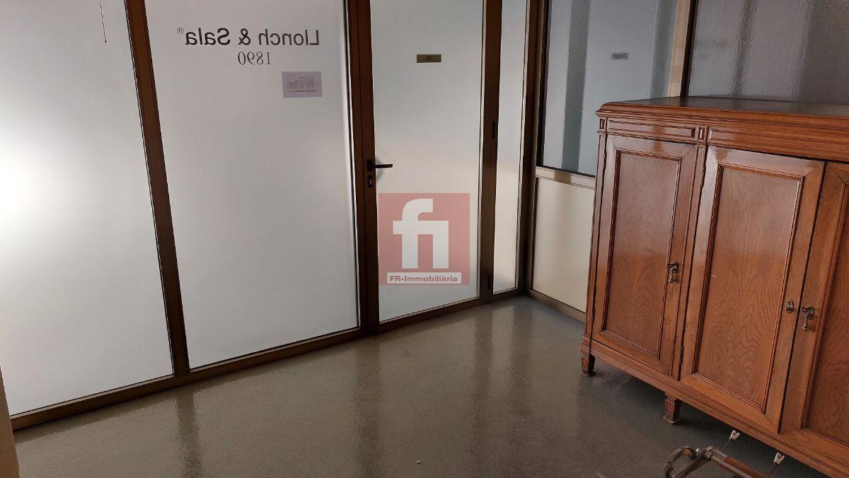 For rent of industrial plant/warehouse in Sabadell
