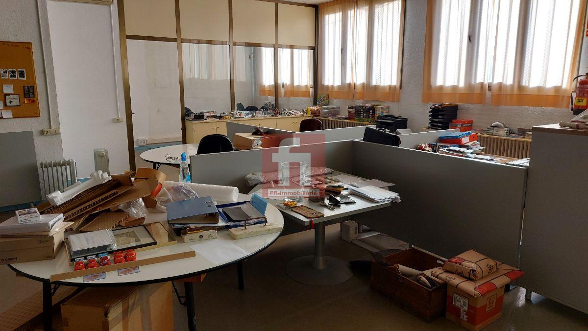 For rent of industrial plant/warehouse in Sabadell