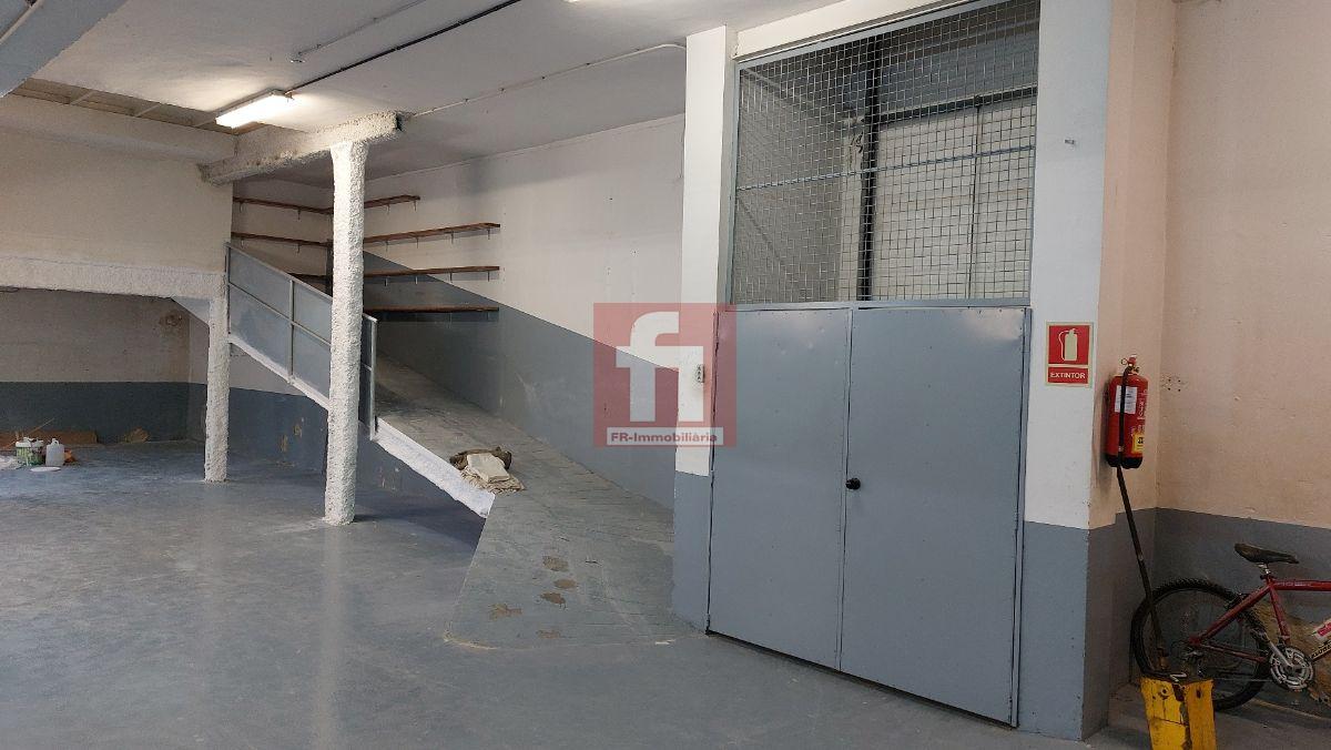 For rent of industrial plant/warehouse in Sabadell
