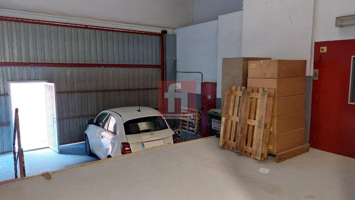 For rent of industrial plant/warehouse in Sabadell