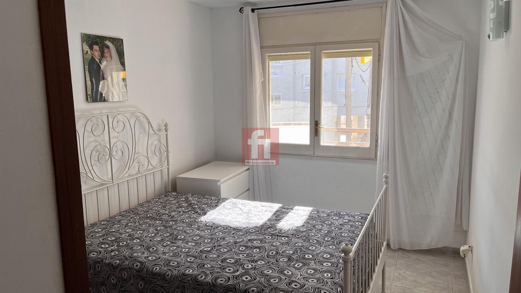For sale of flat in Cunit