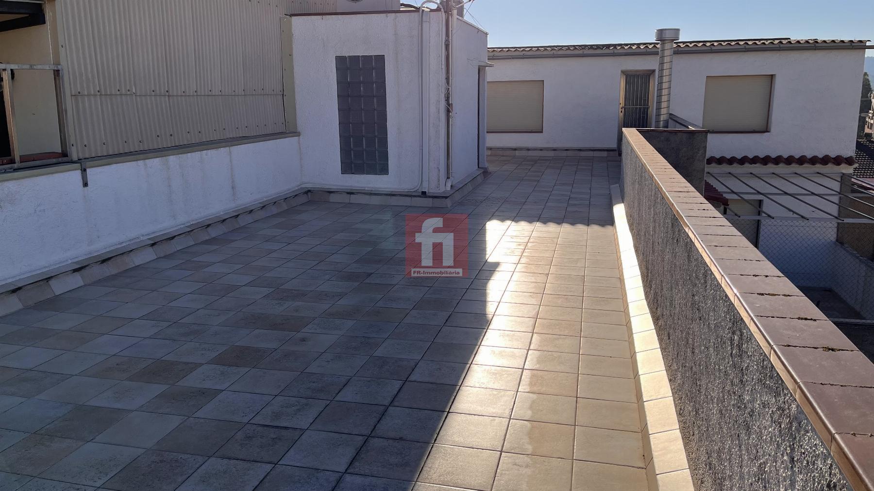 Venda de casa a Castellet i la Gornal