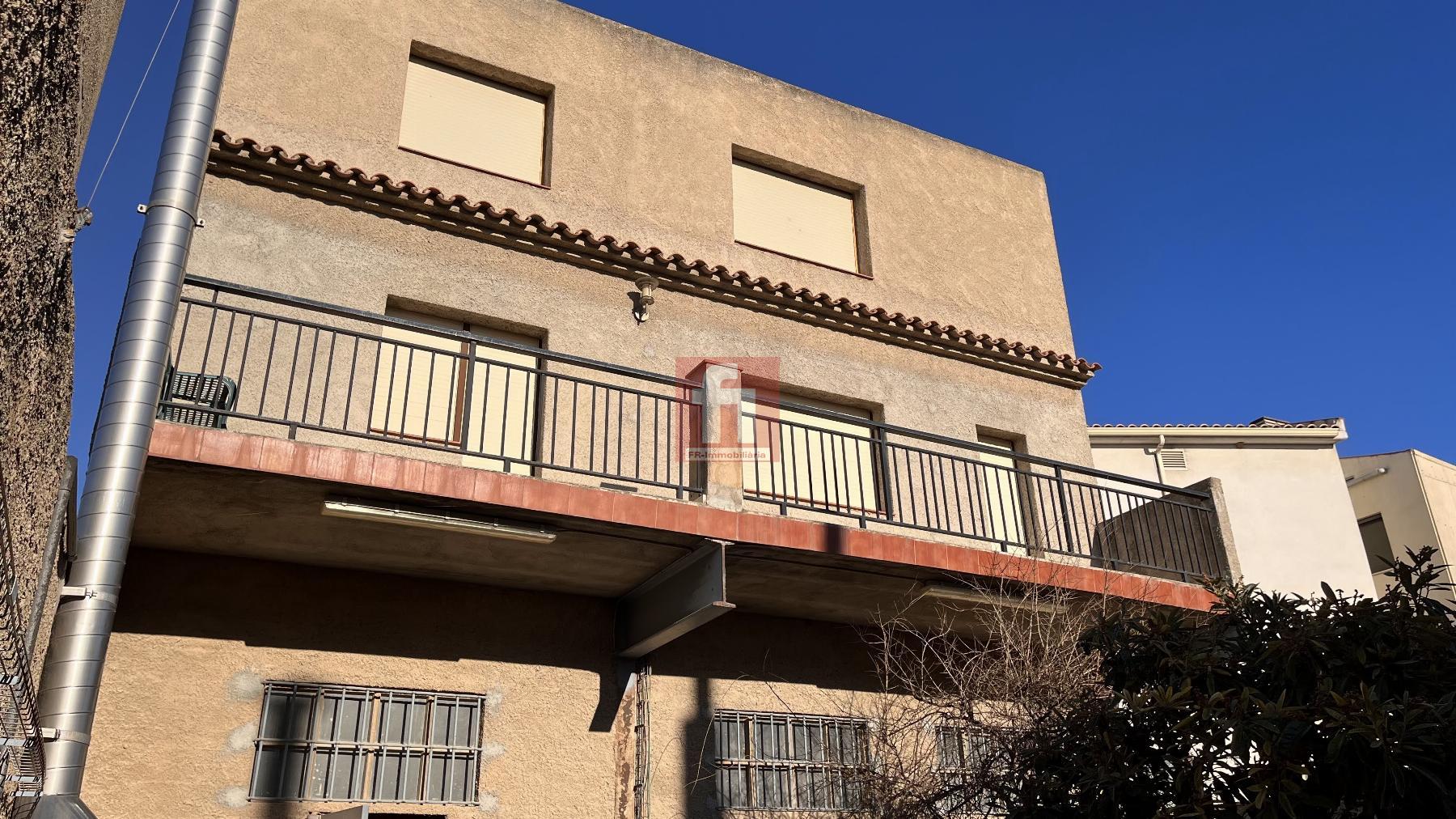 Venda de casa a Castellet i la Gornal