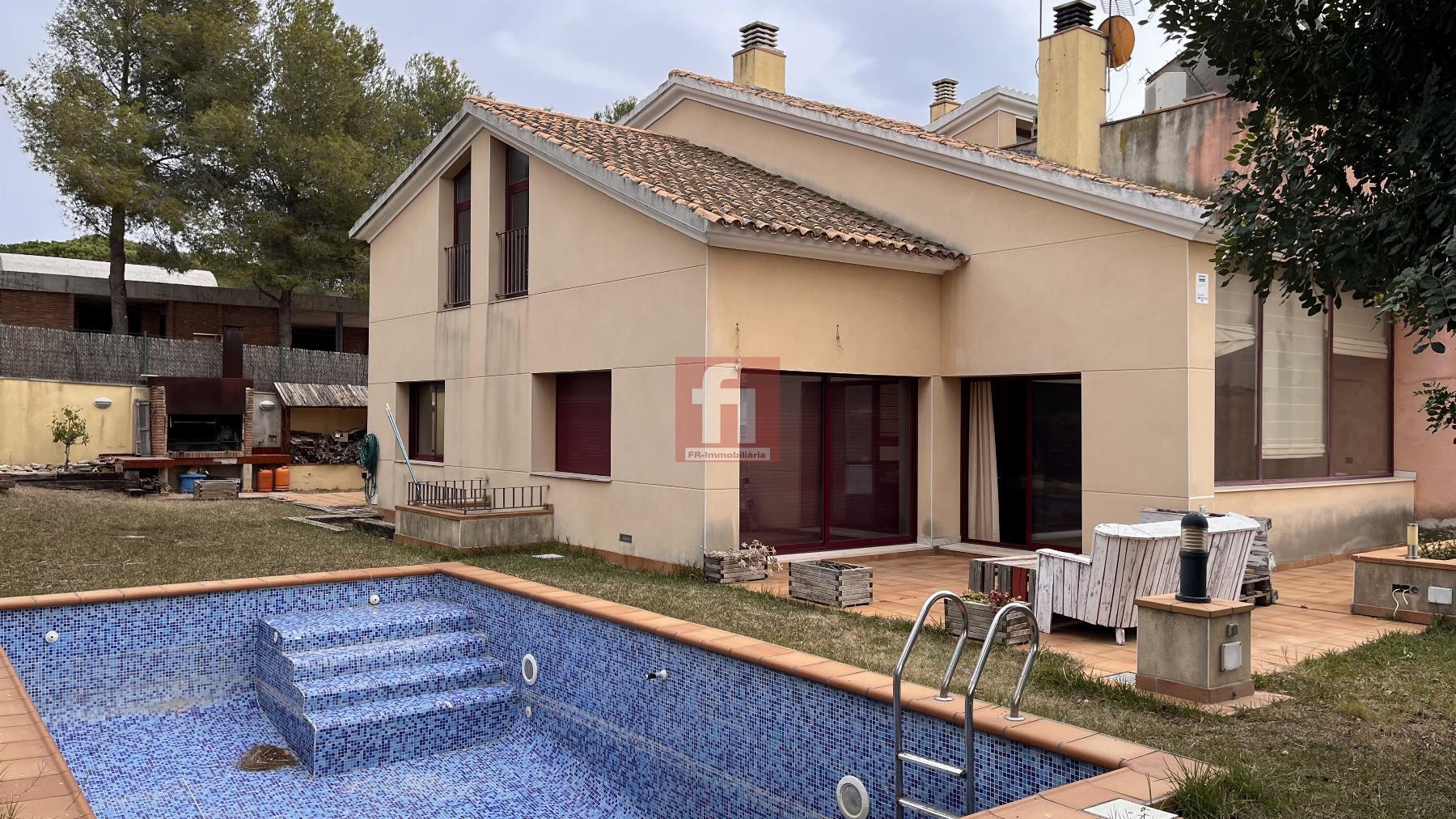 Verkoop van kleine villa in El Vendrell