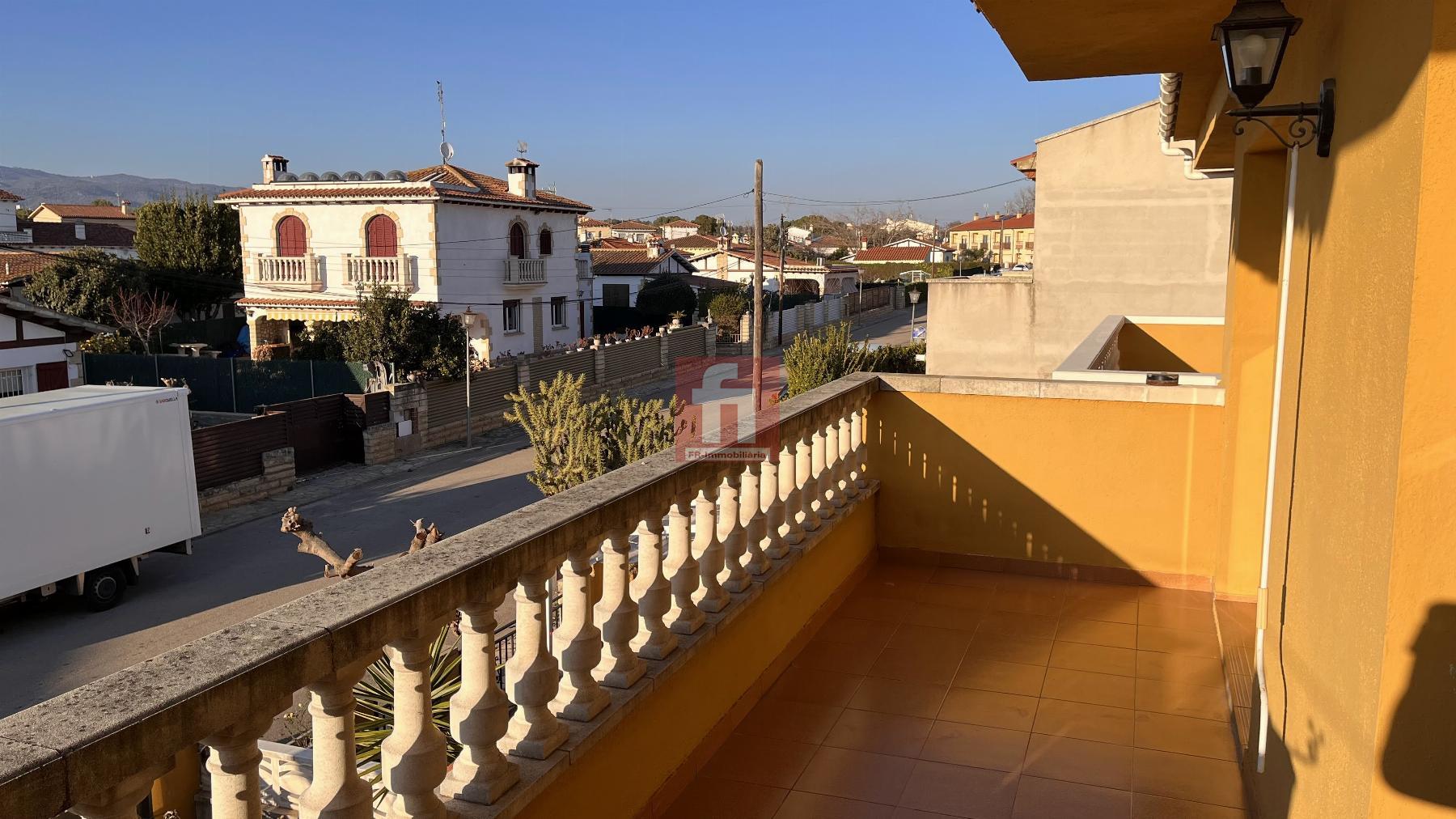 For sale of house in Banyeres del Penedès