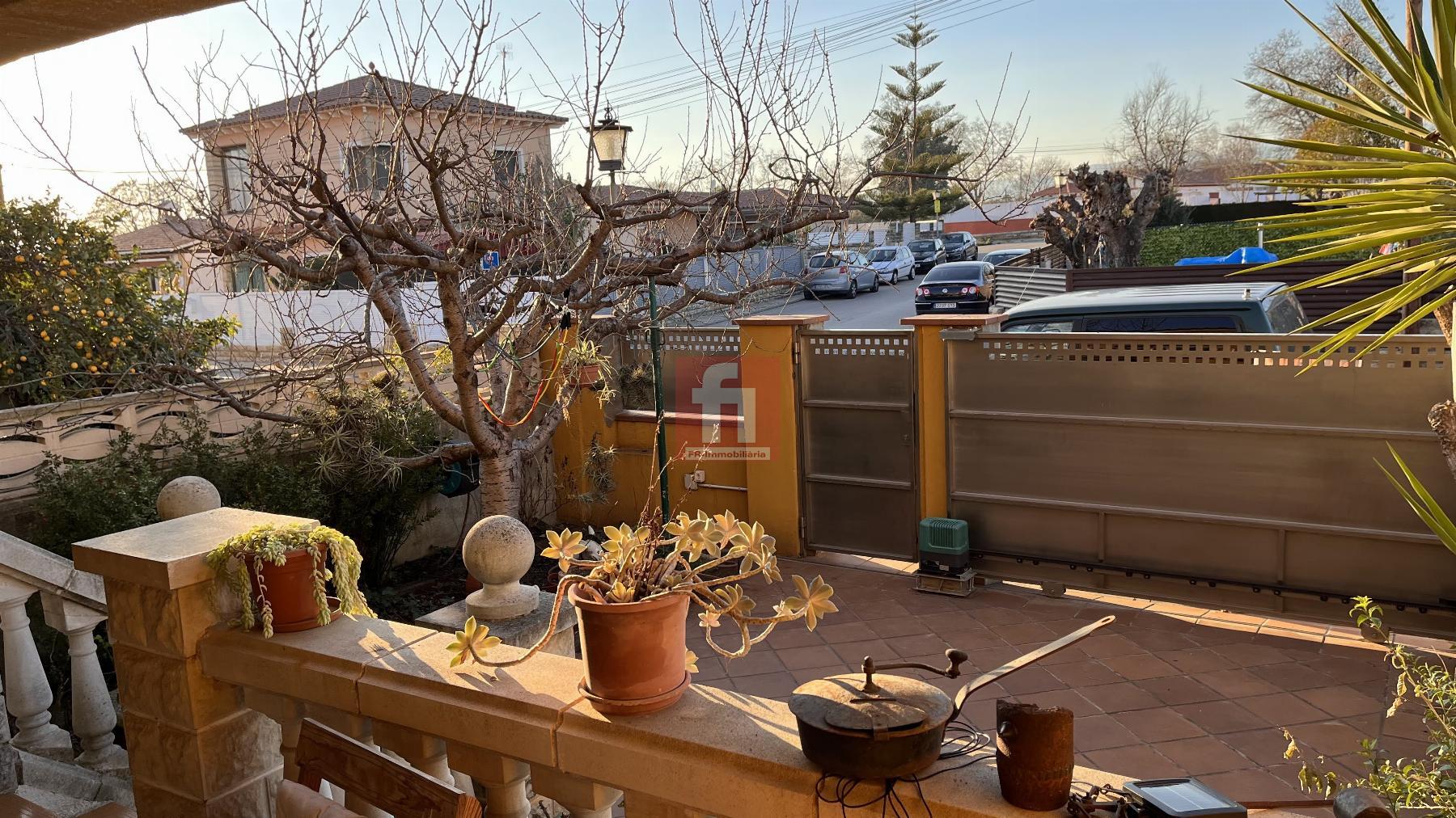 For sale of house in Banyeres del Penedès