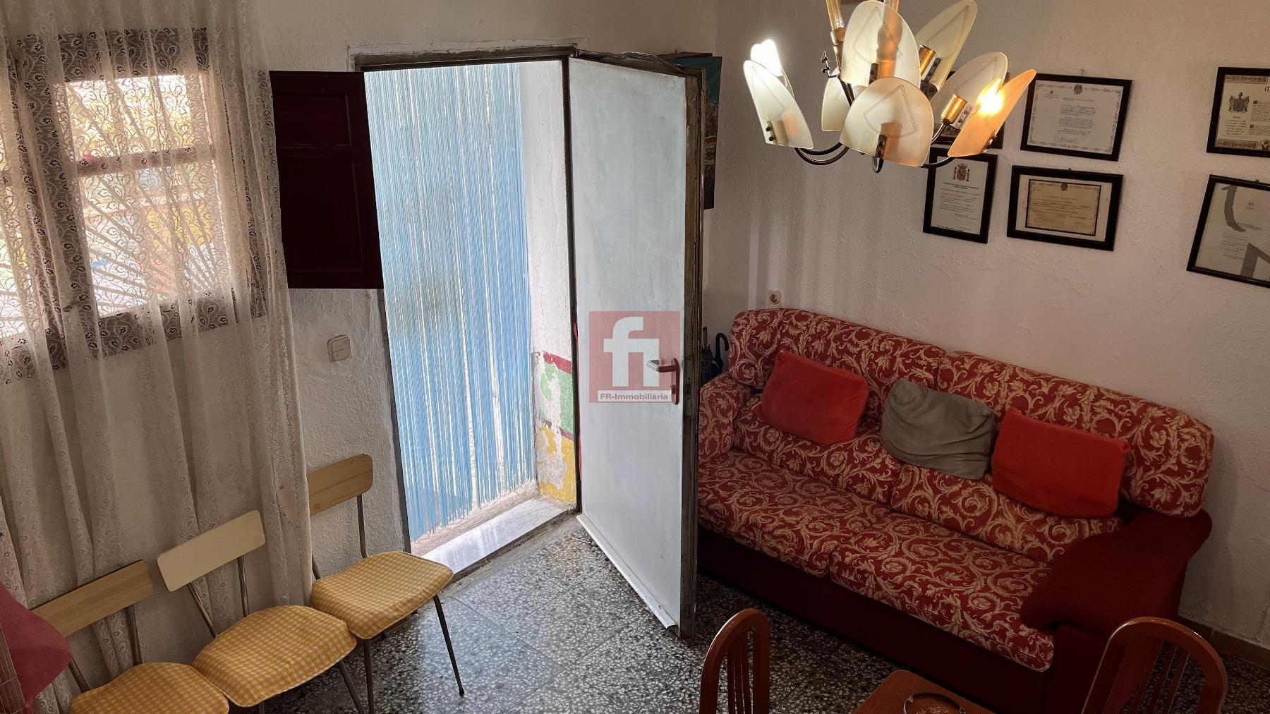 For sale of house in La Bisbal del Penedès