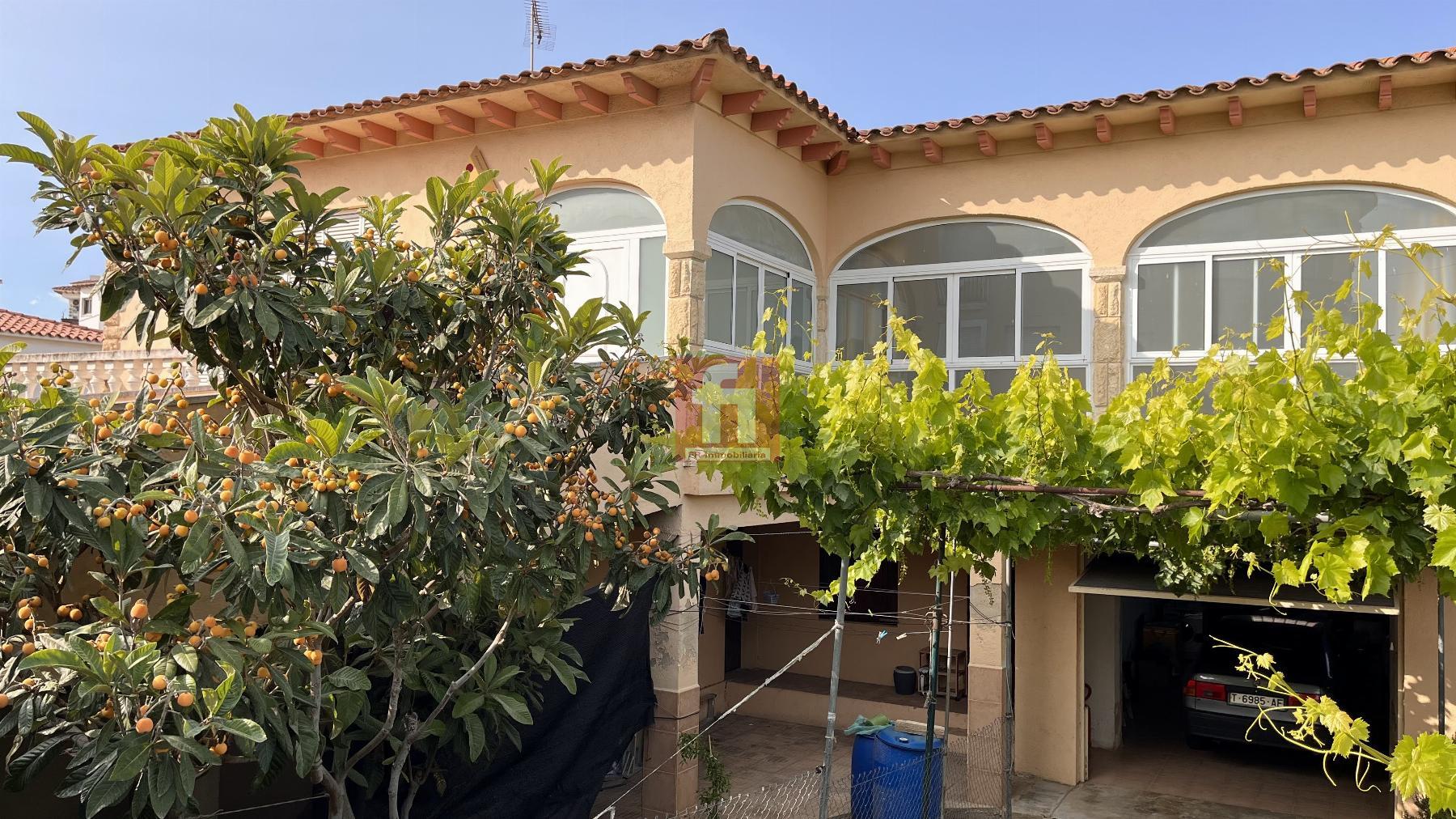 For sale of house in Banyeres del Penedès