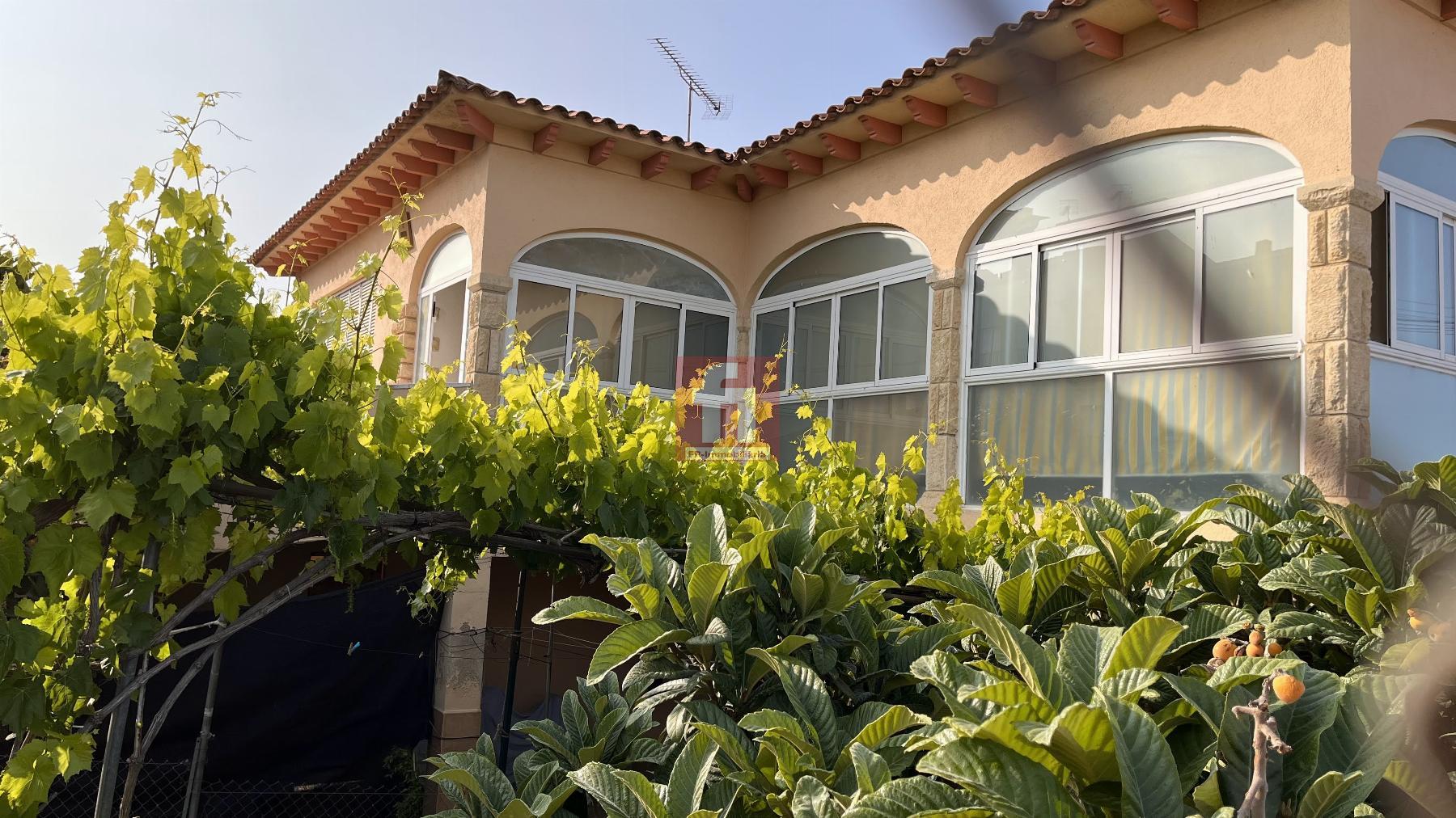 For sale of house in Banyeres del Penedès