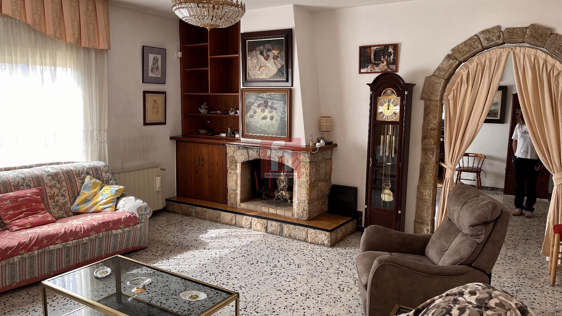 For sale of house in Banyeres del Penedès
