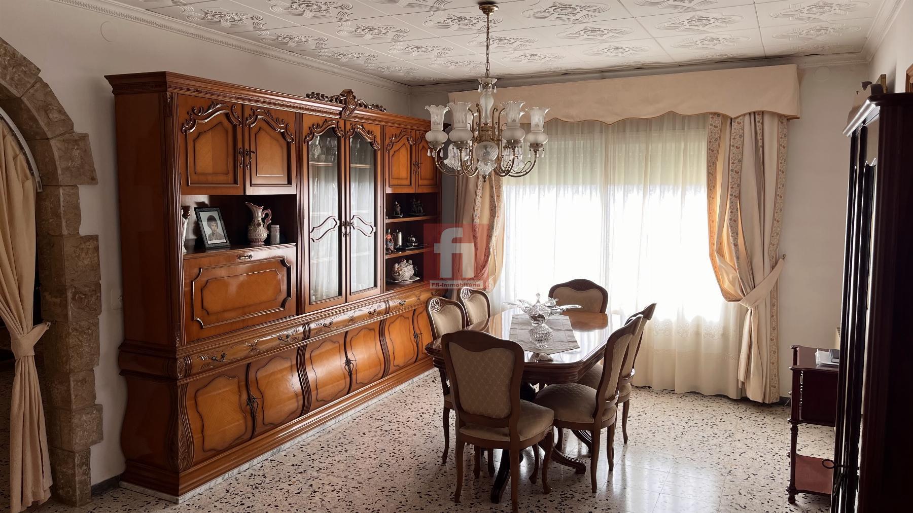 For sale of house in Banyeres del Penedès