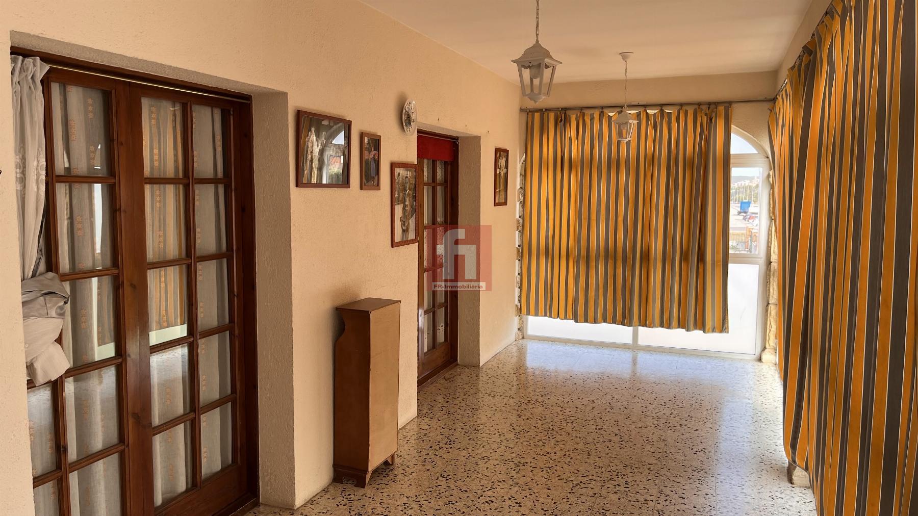 For sale of house in Banyeres del Penedès