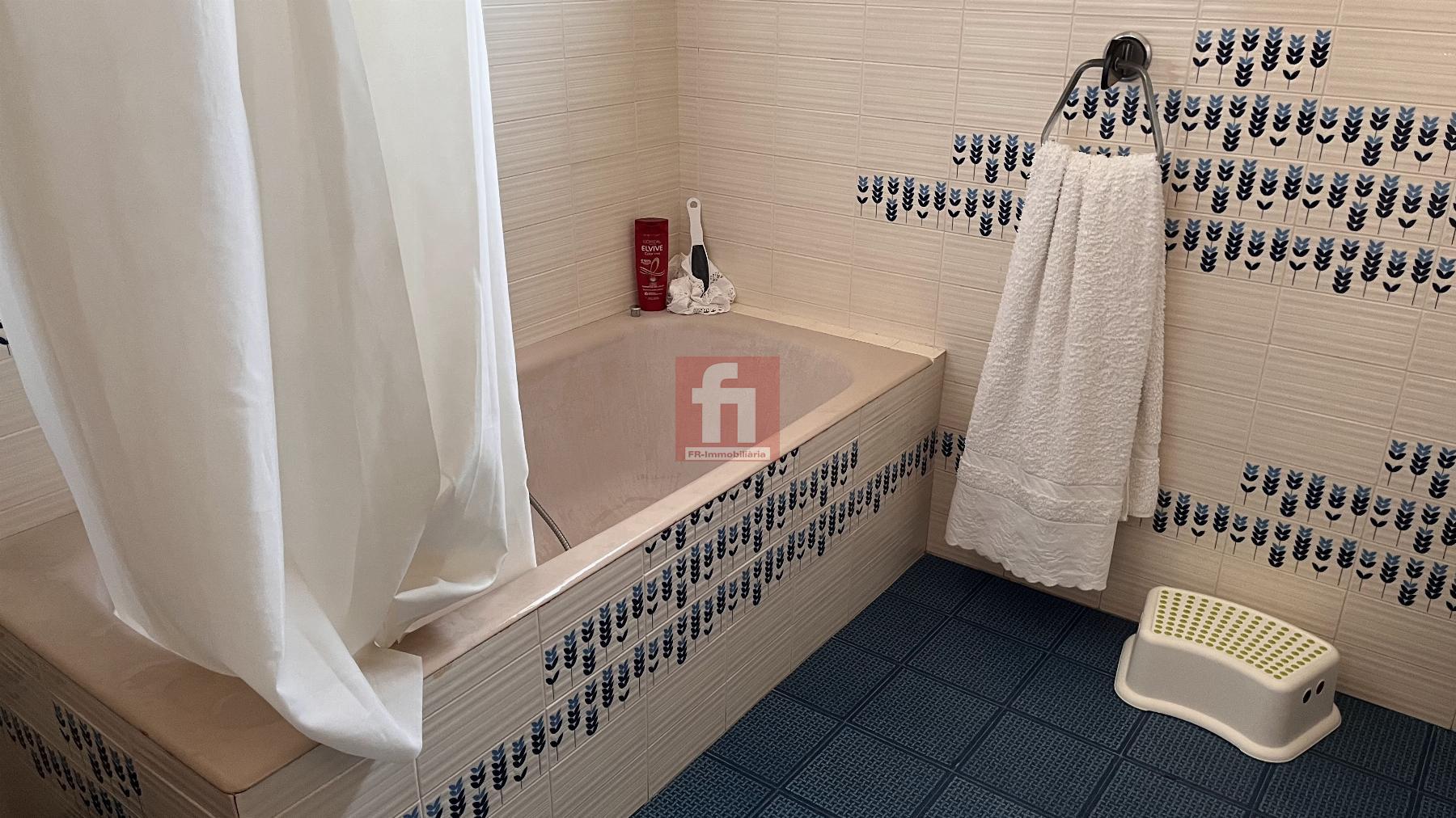 For sale of house in Banyeres del Penedès