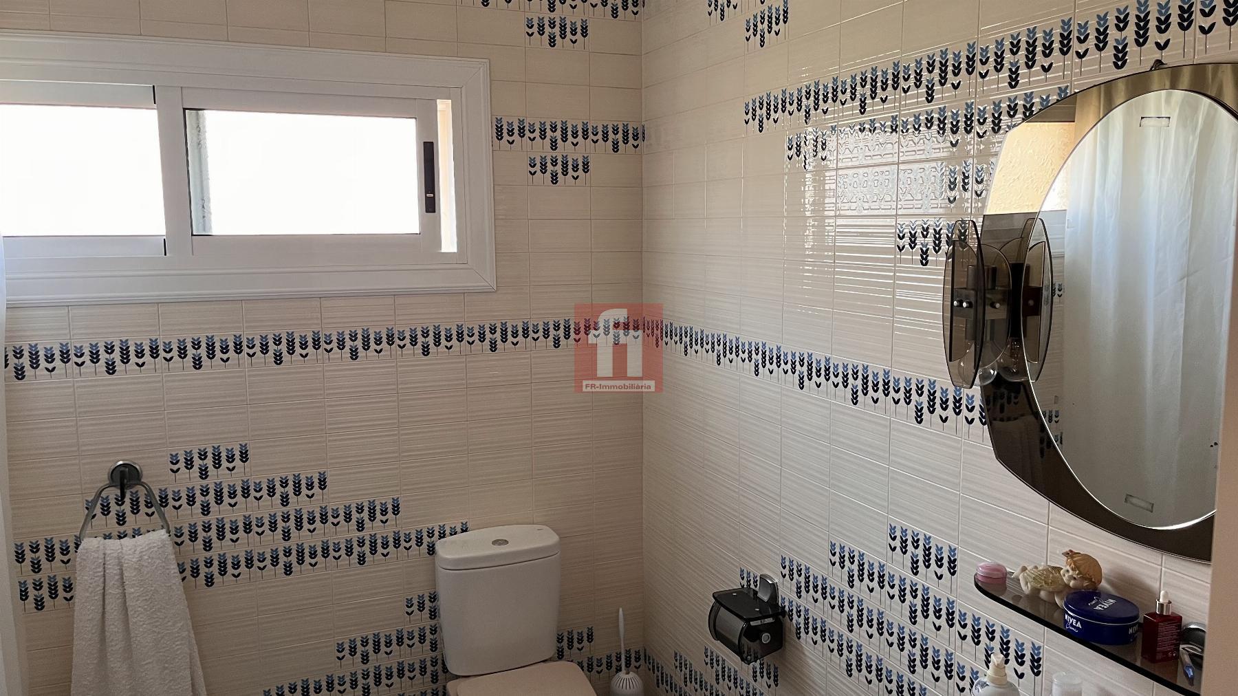 For sale of house in Banyeres del Penedès