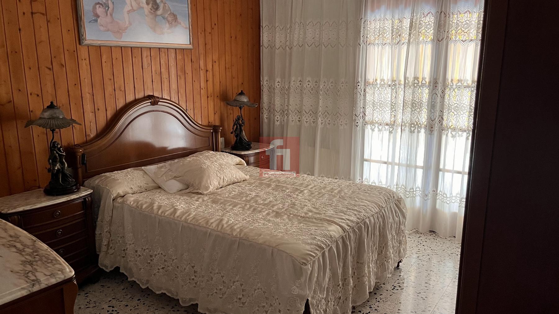 For sale of house in Banyeres del Penedès