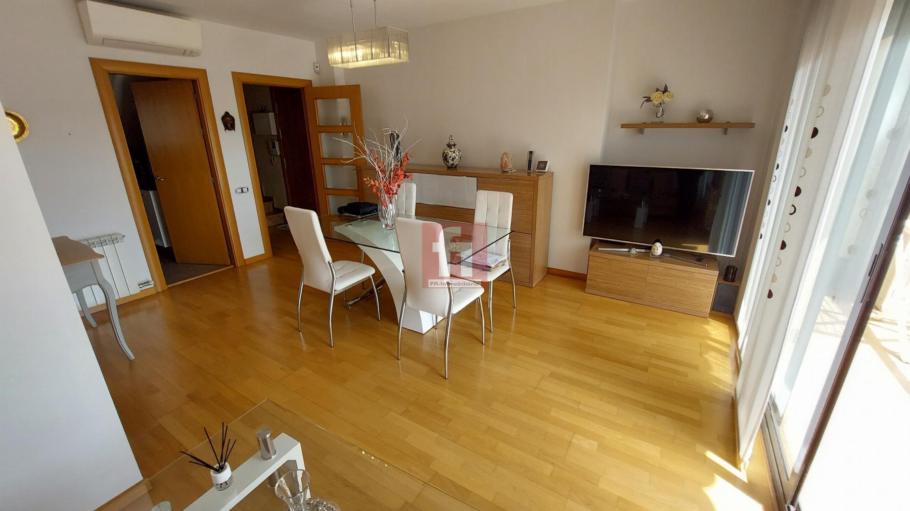 For sale of penthouse in Sabadell