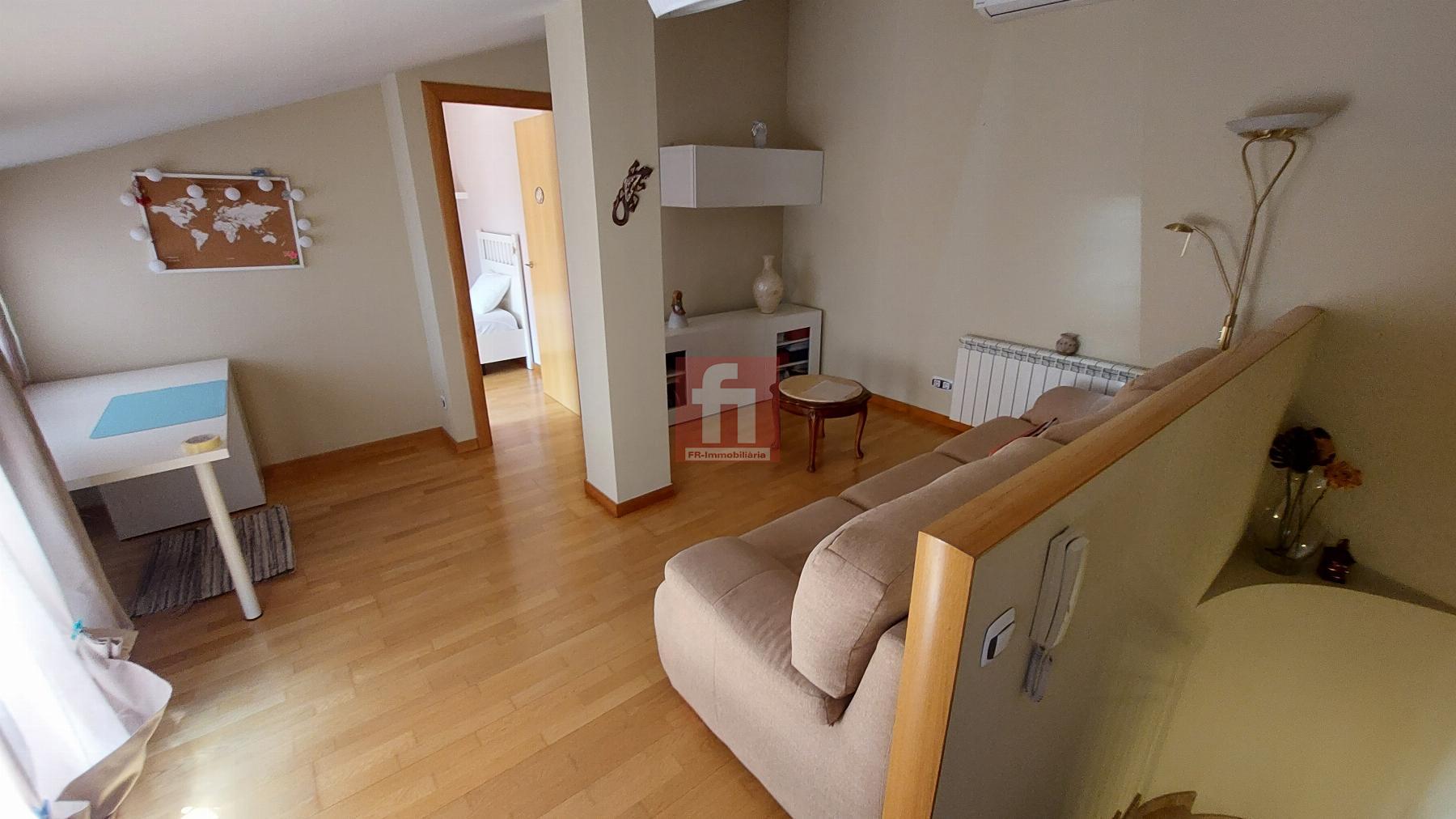 For sale of penthouse in Sabadell