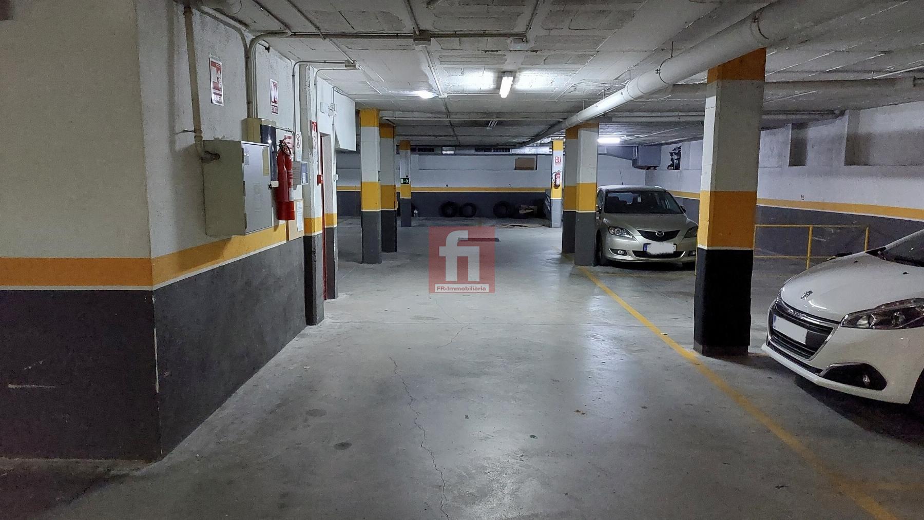 For sale of penthouse in Sabadell