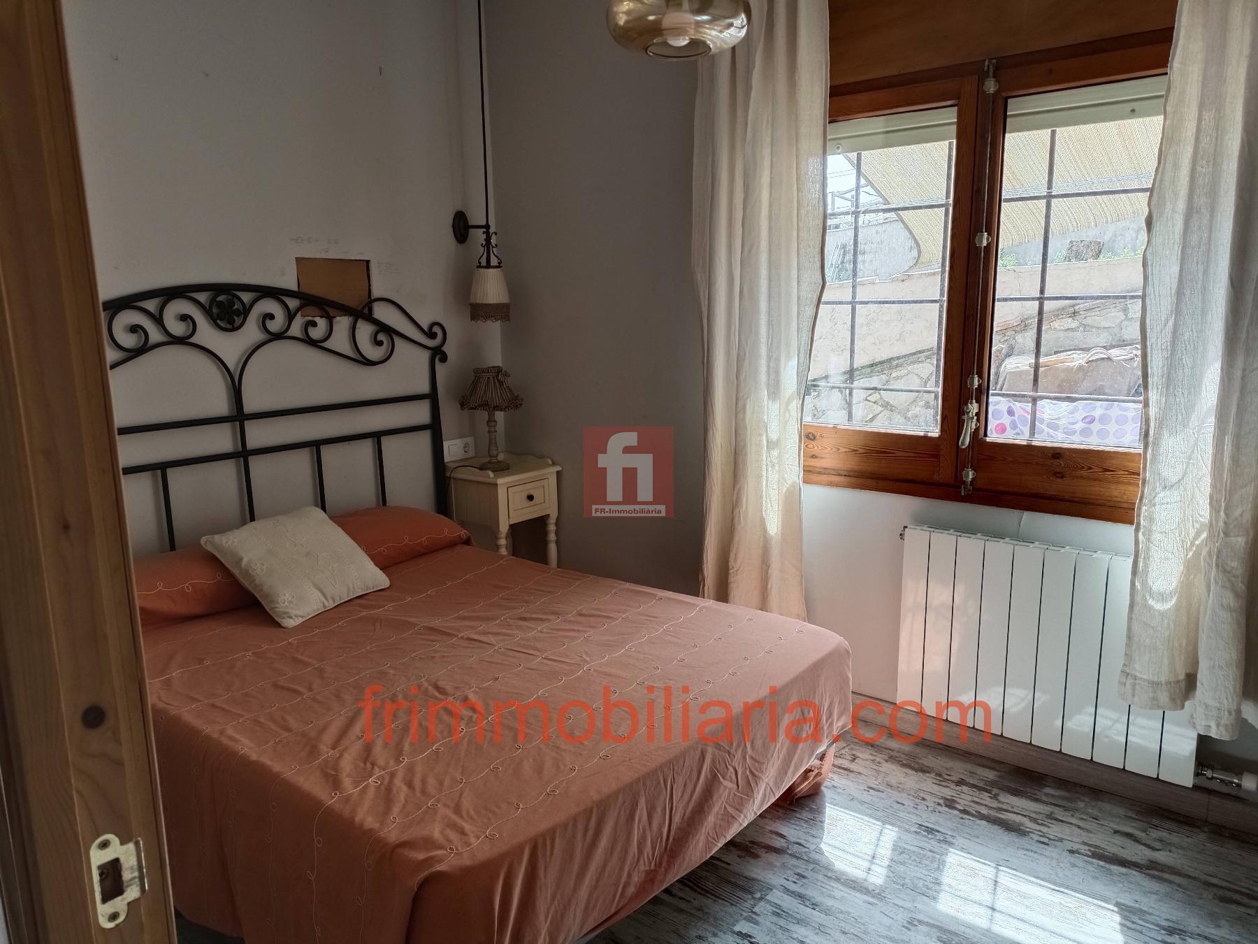 For rent of ground floor in La Torre de Claramunt