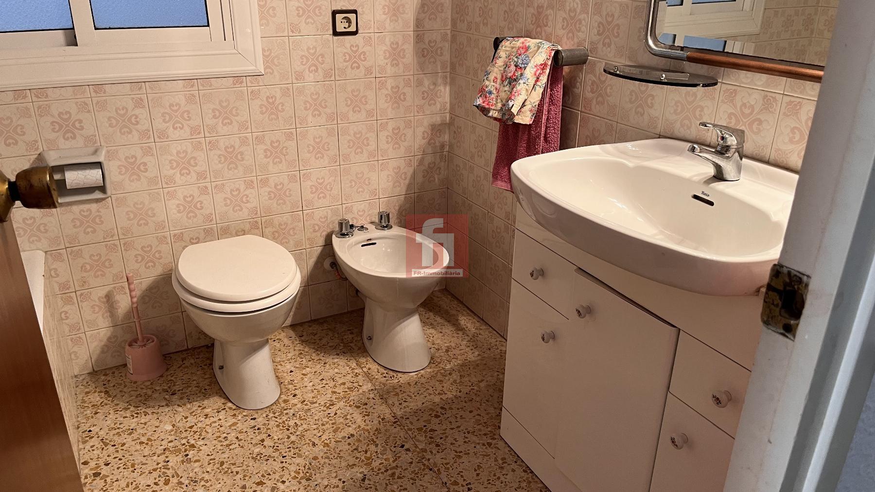 For sale of flat in Cunit