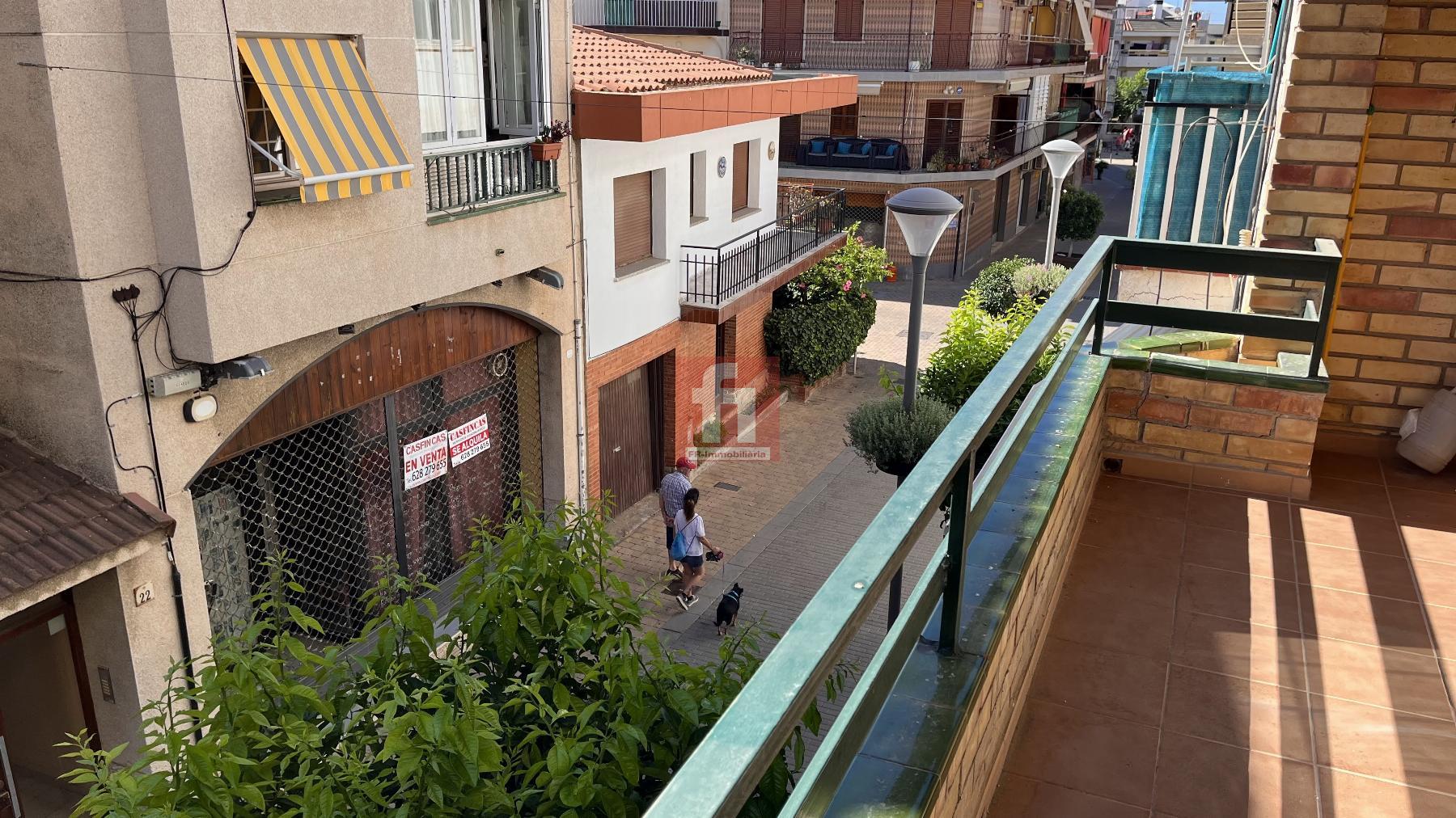 For sale of flat in Cunit