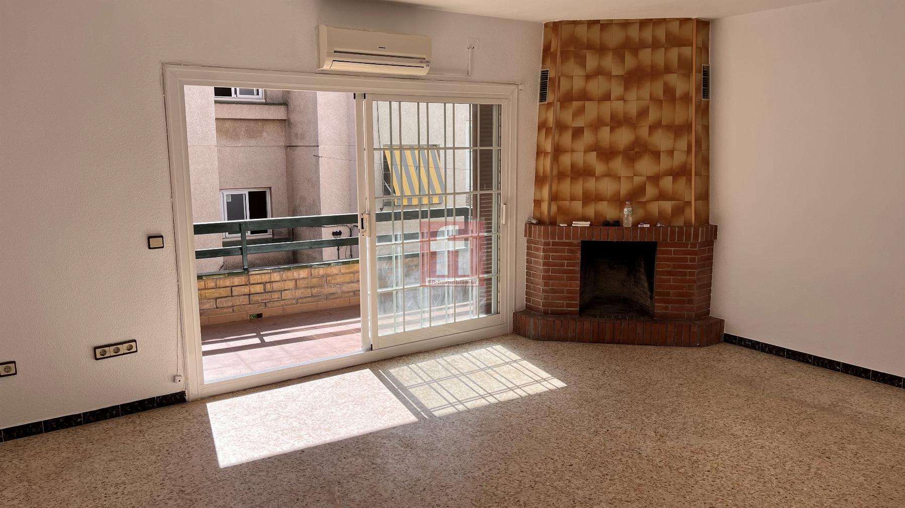 For sale of flat in Cunit