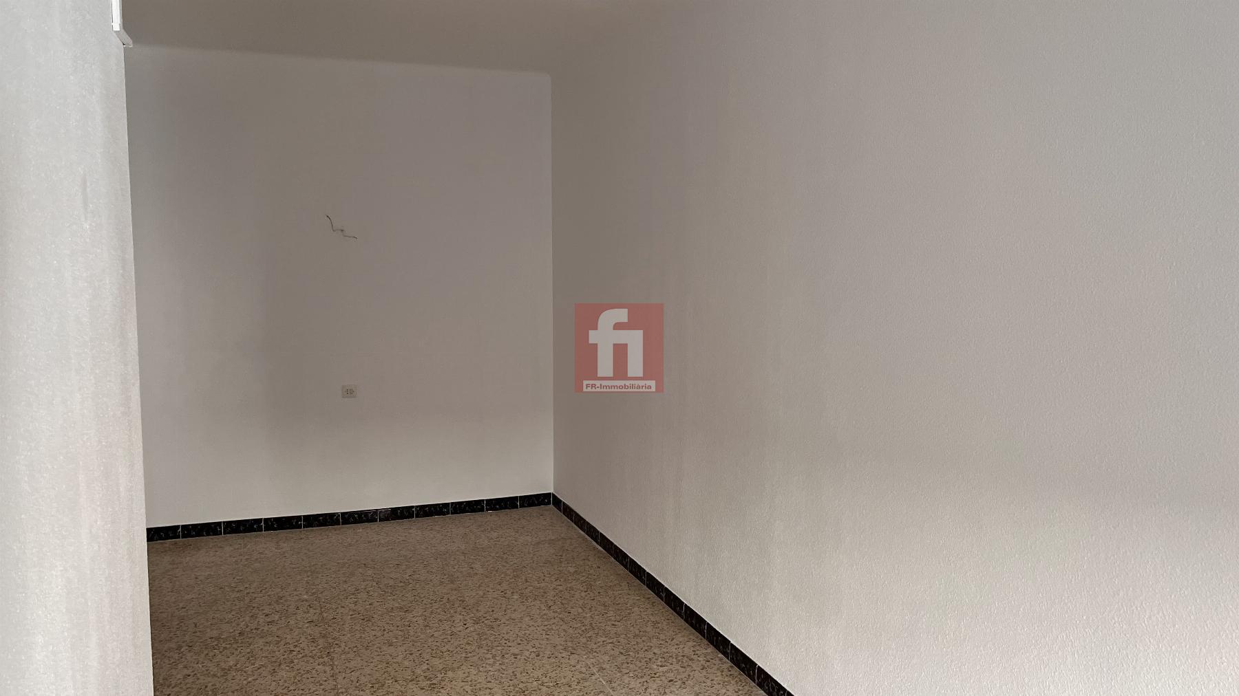 For sale of flat in Cunit