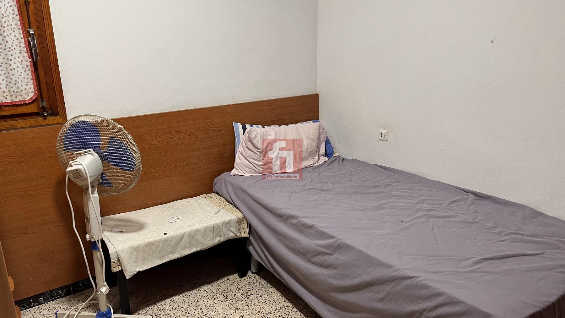 For sale of house in Arboç l