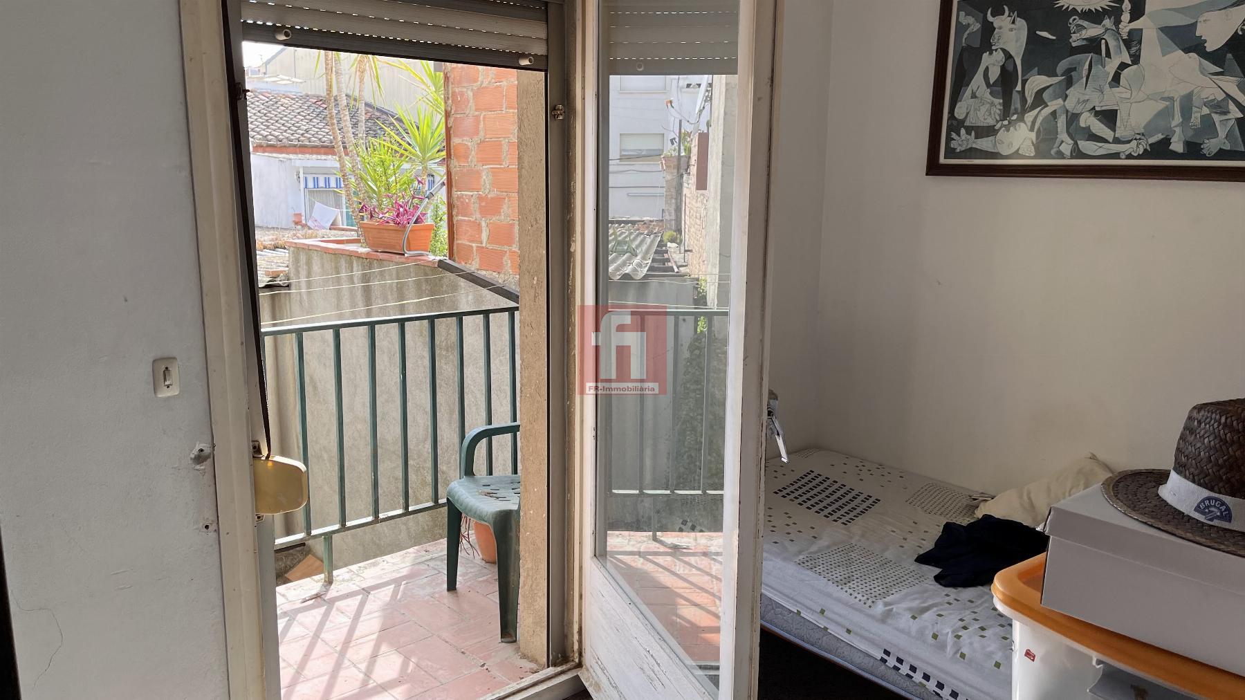 For sale of house in Arboç l
