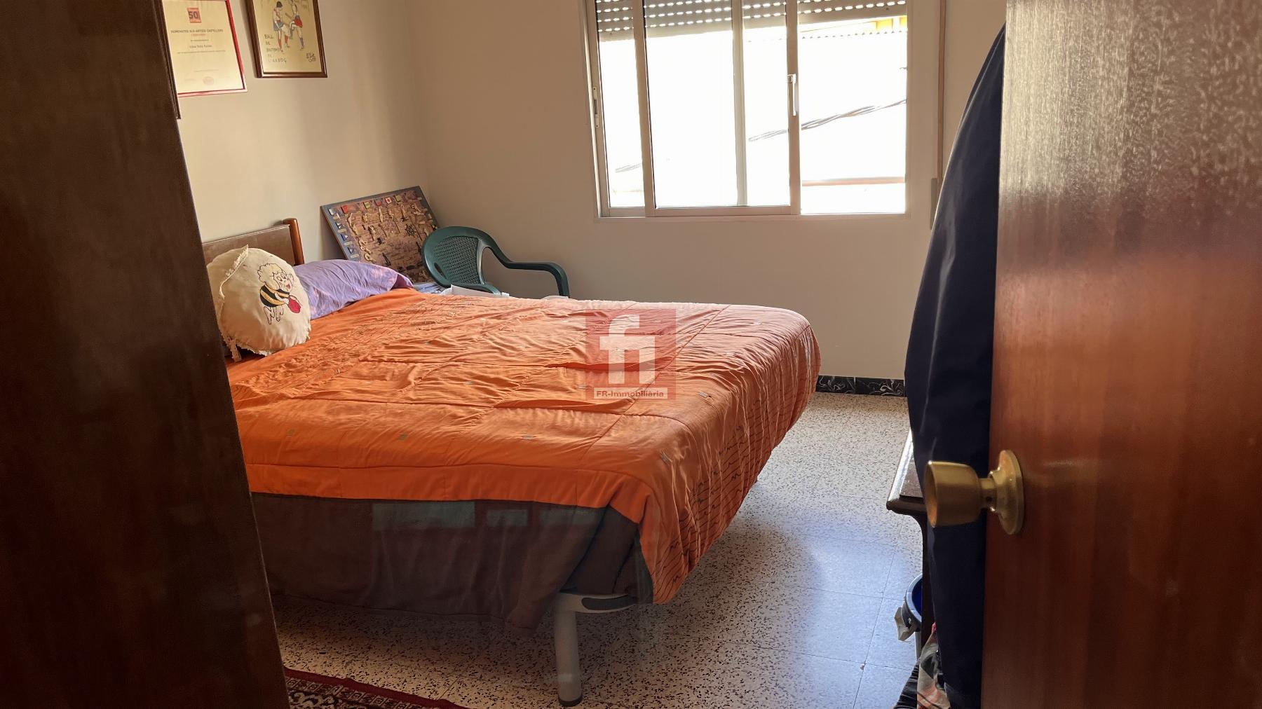 For sale of house in Arboç l