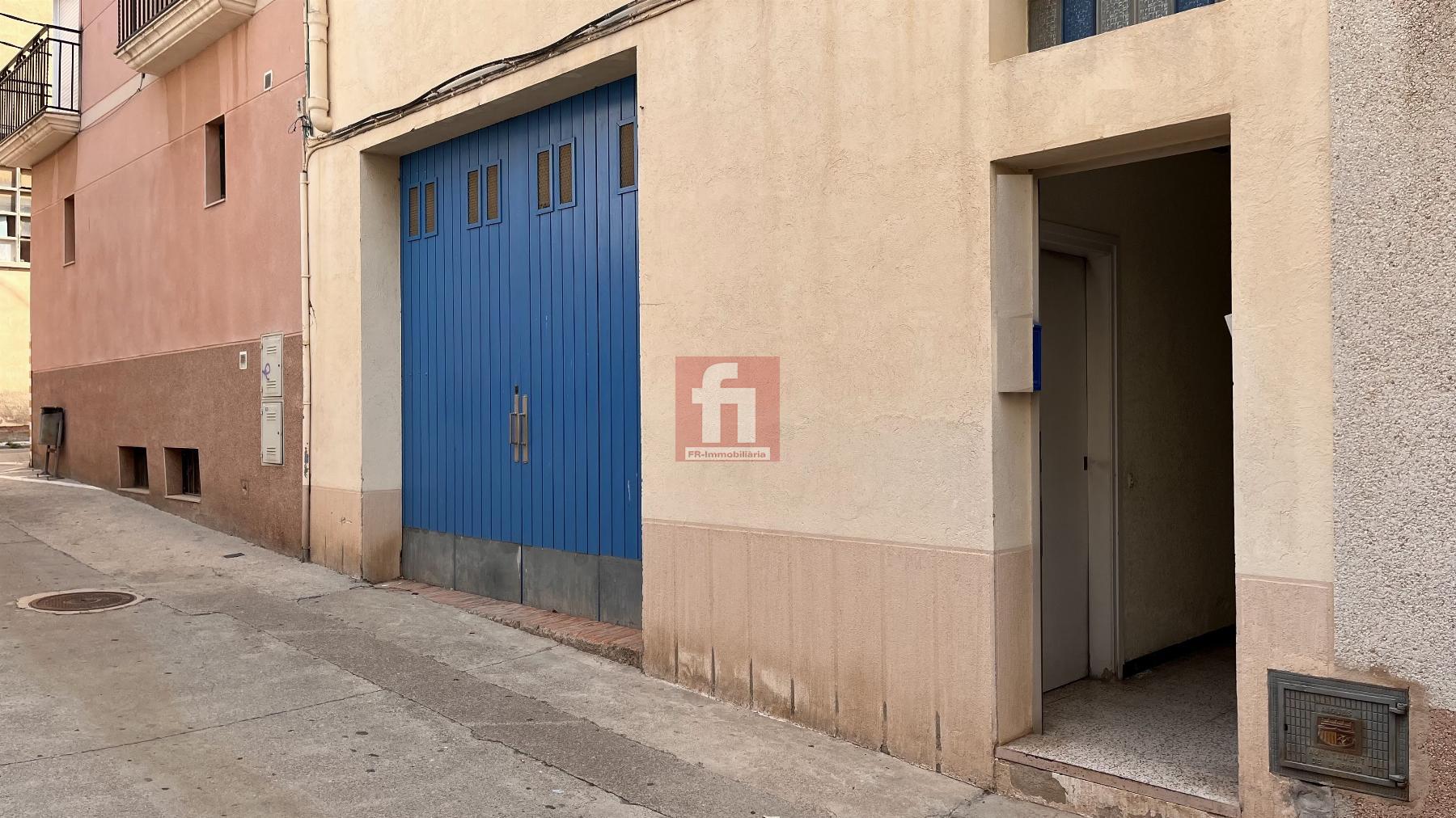 For sale of house in Arboç l