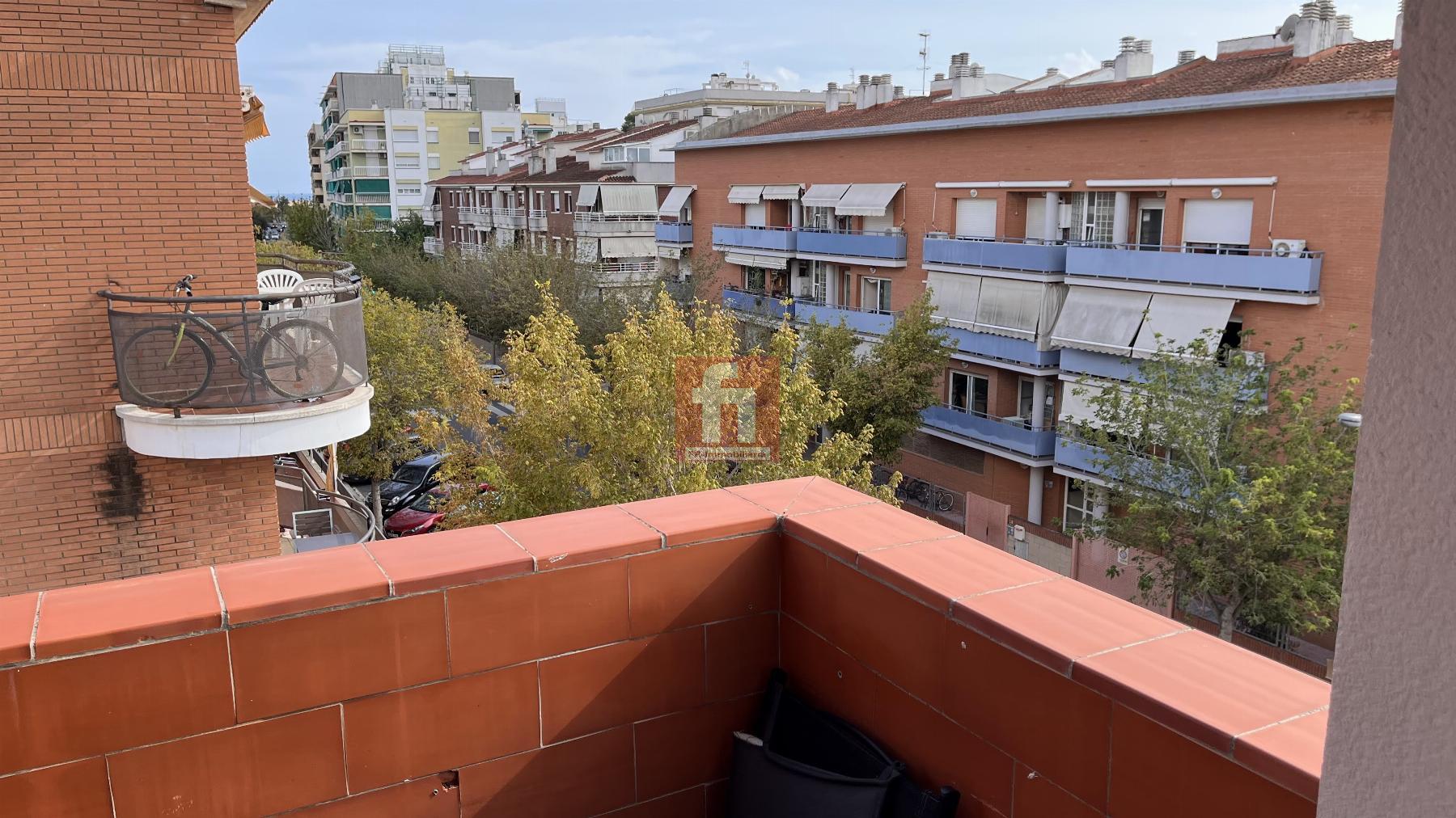 For sale of flat in Vilanova i la Geltrú
