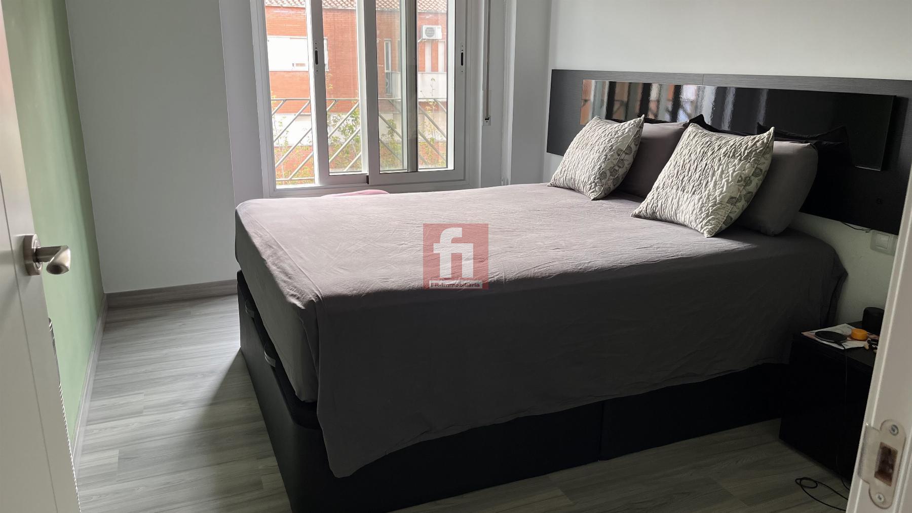 For sale of flat in Vilanova i la Geltrú