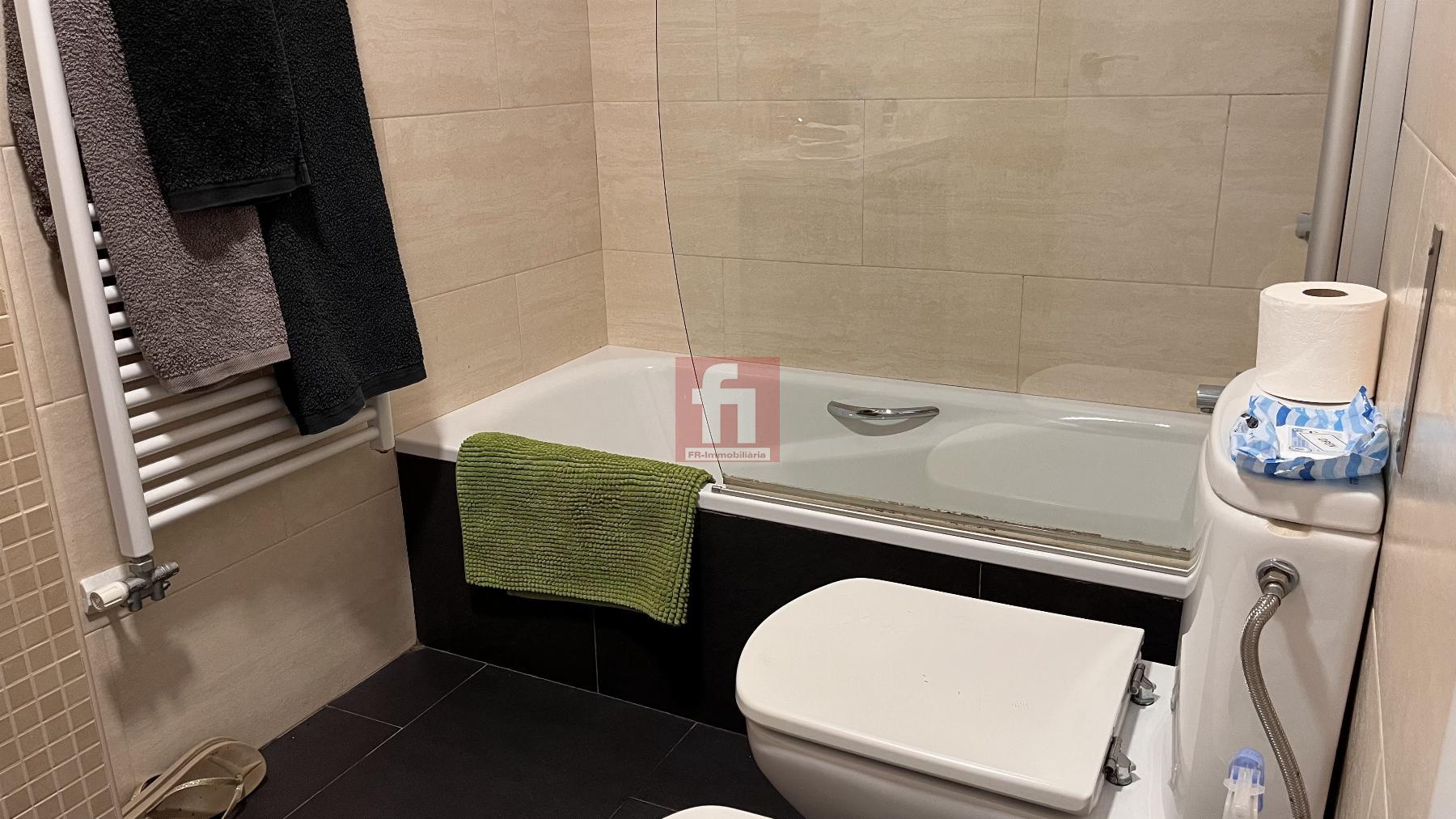 For sale of flat in Vilanova i la Geltrú