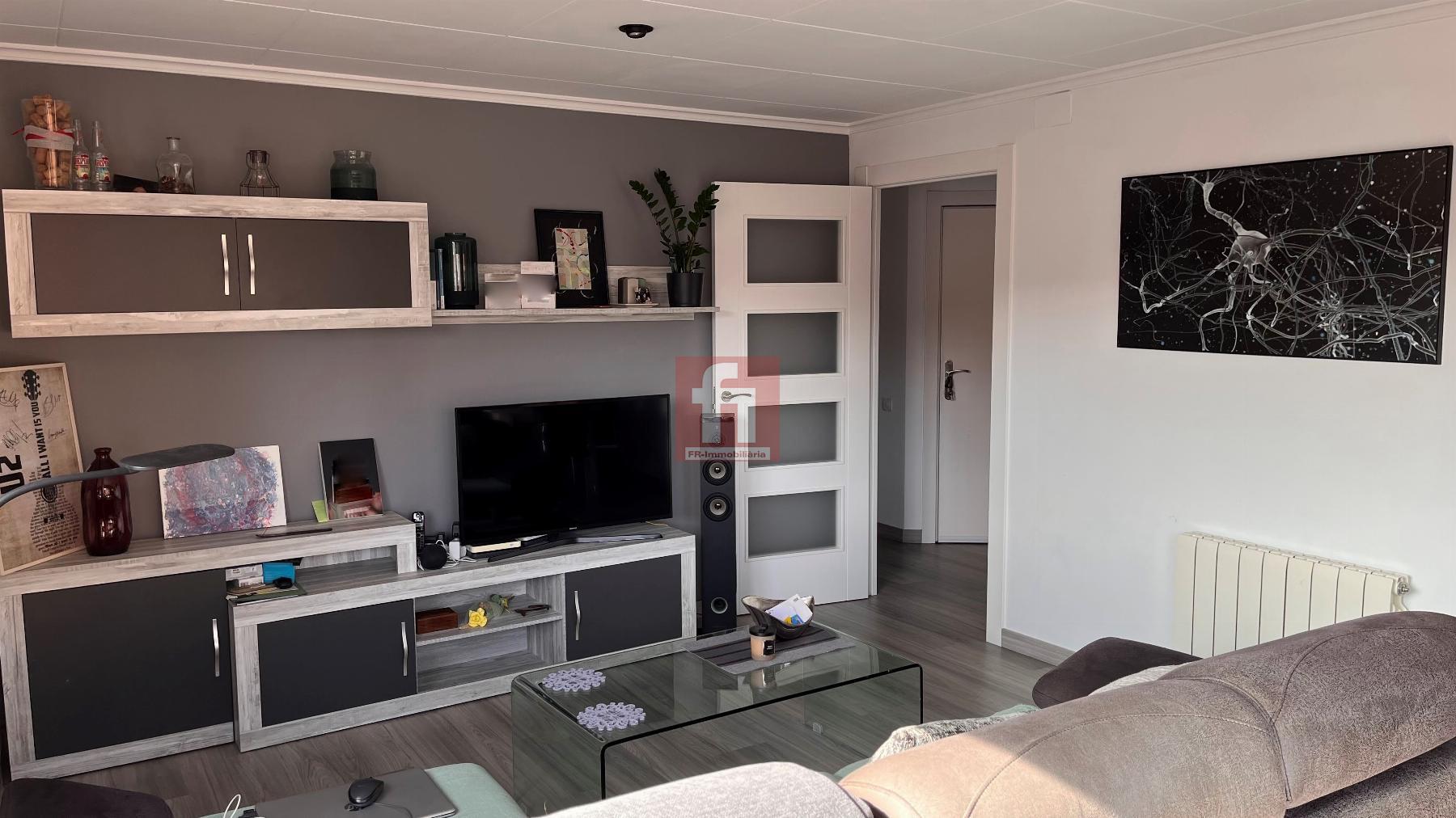 For sale of flat in Vilanova i la Geltrú