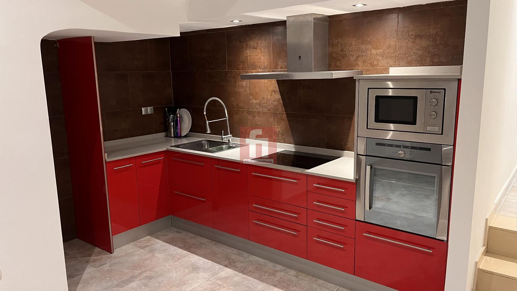 For sale of flat in Vilanova i la Geltrú