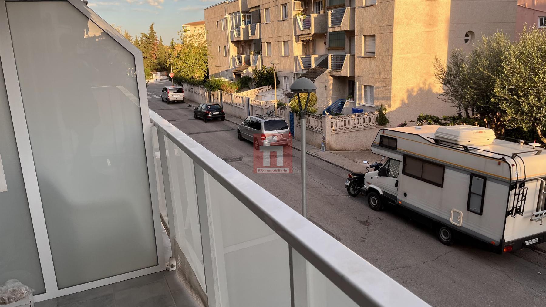 For sale of flat in Cunit