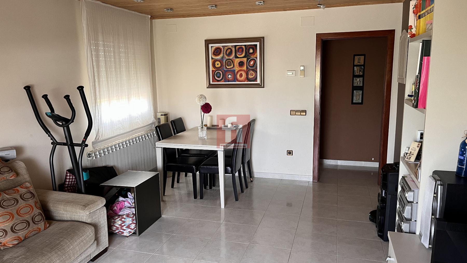 For sale of flat in Arboç l