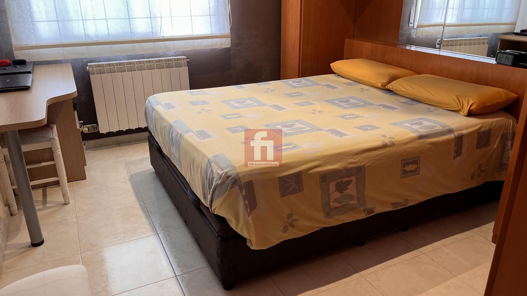 For sale of flat in Arboç l