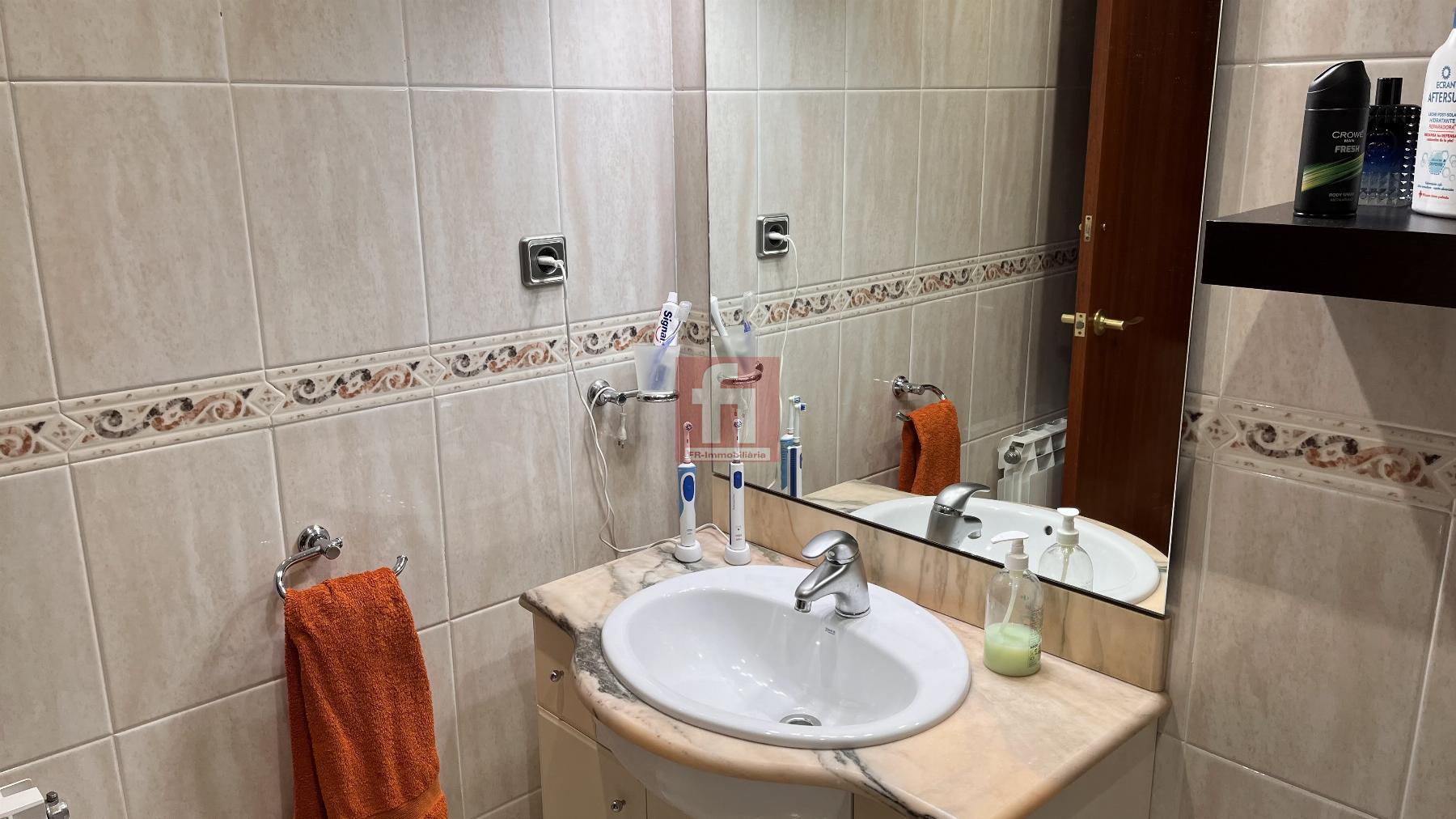 For sale of flat in Arboç l