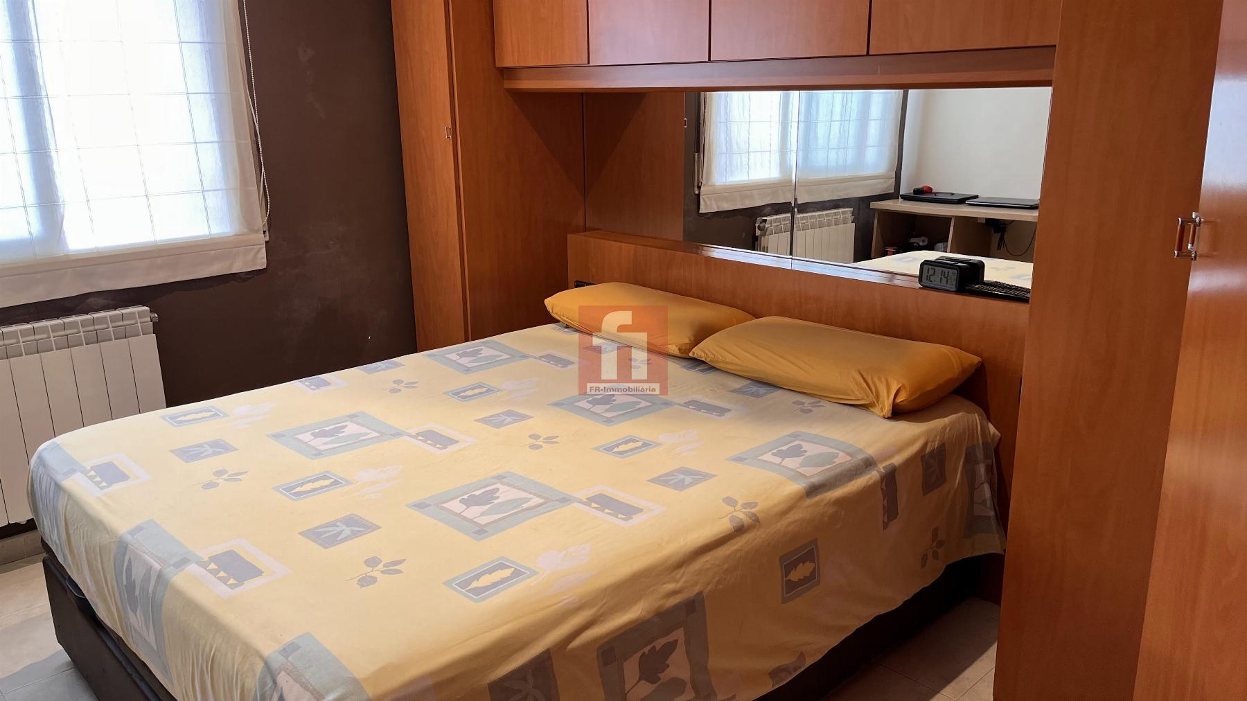 For sale of flat in Arboç l