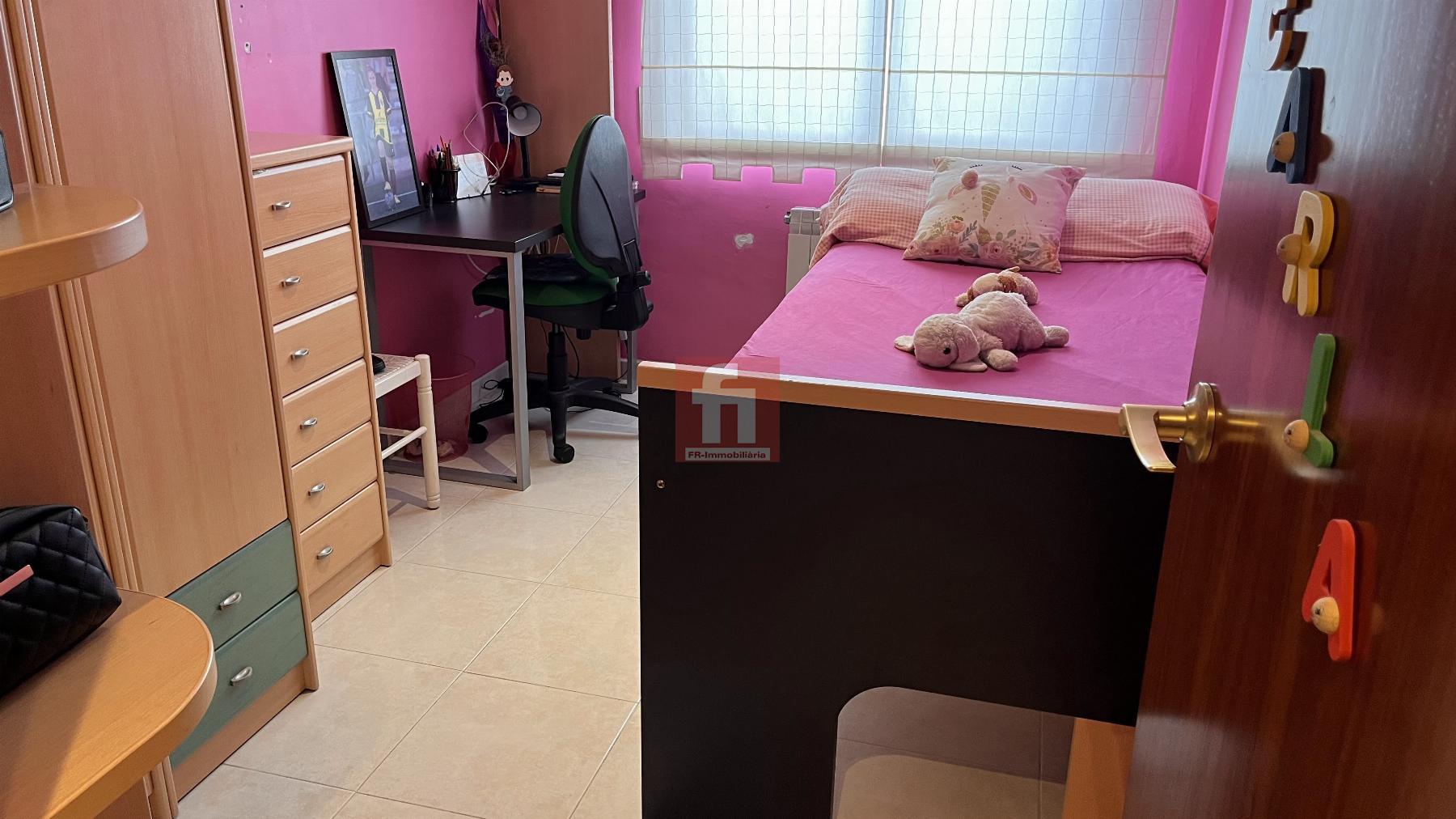 For sale of flat in Arboç l