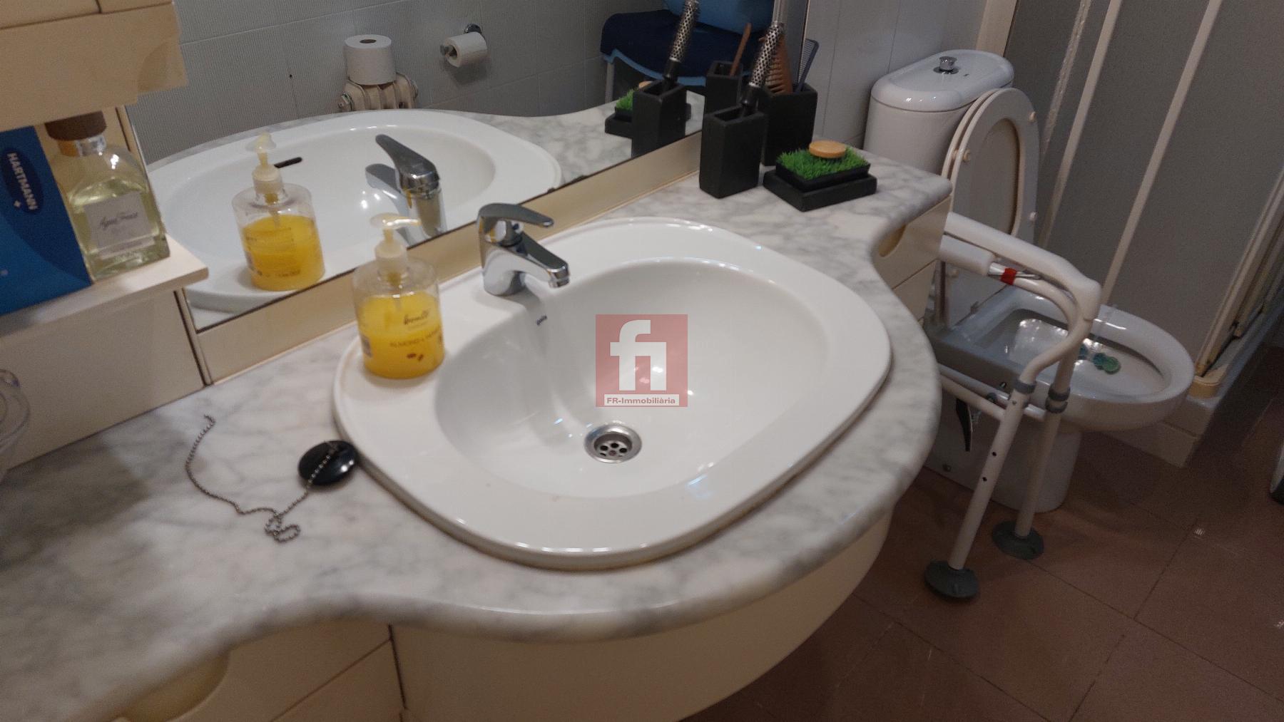 Til salg fra etage i Sabadell