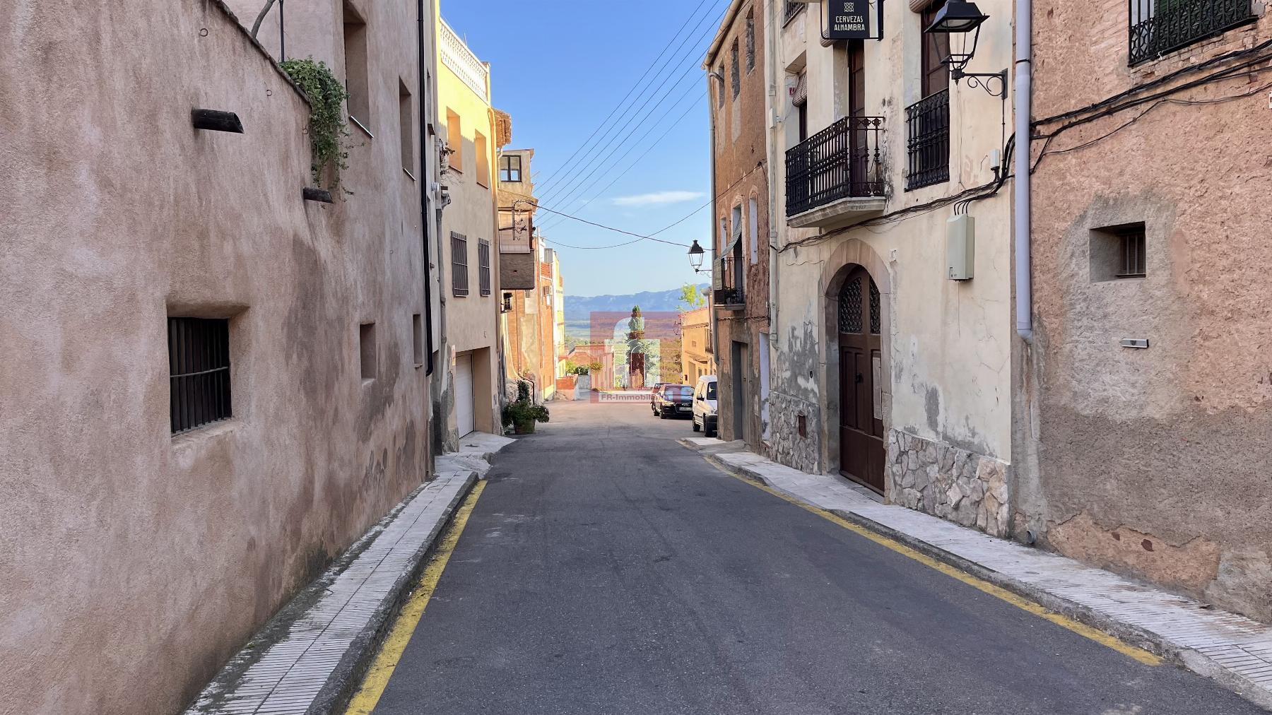 For sale of house in Falset