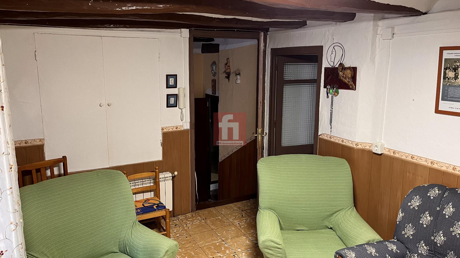 For sale of house in Falset