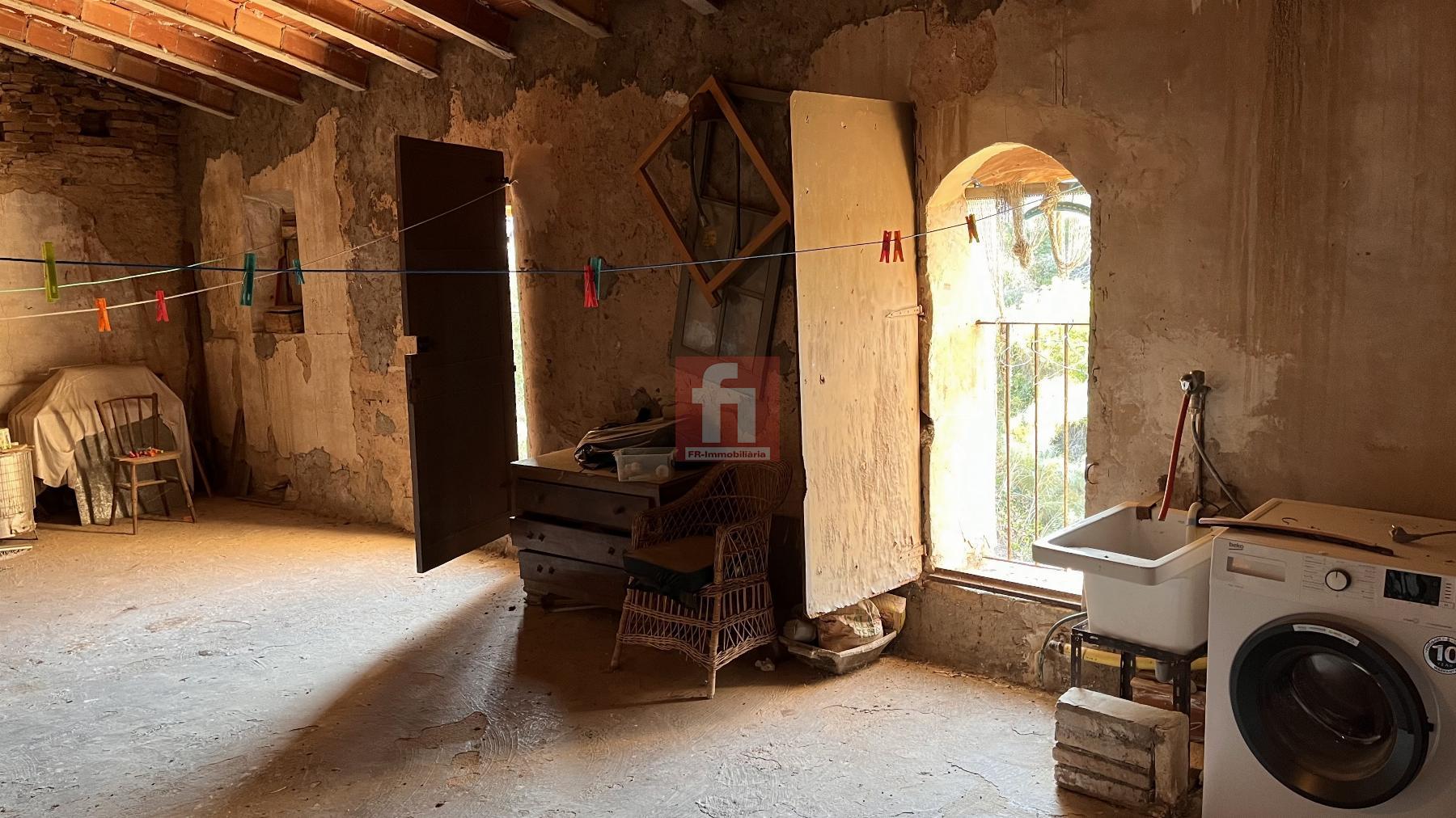 For sale of house in Falset