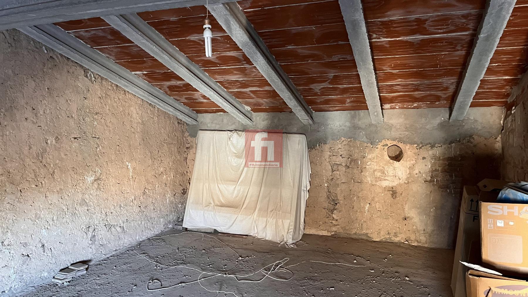 For sale of house in Falset