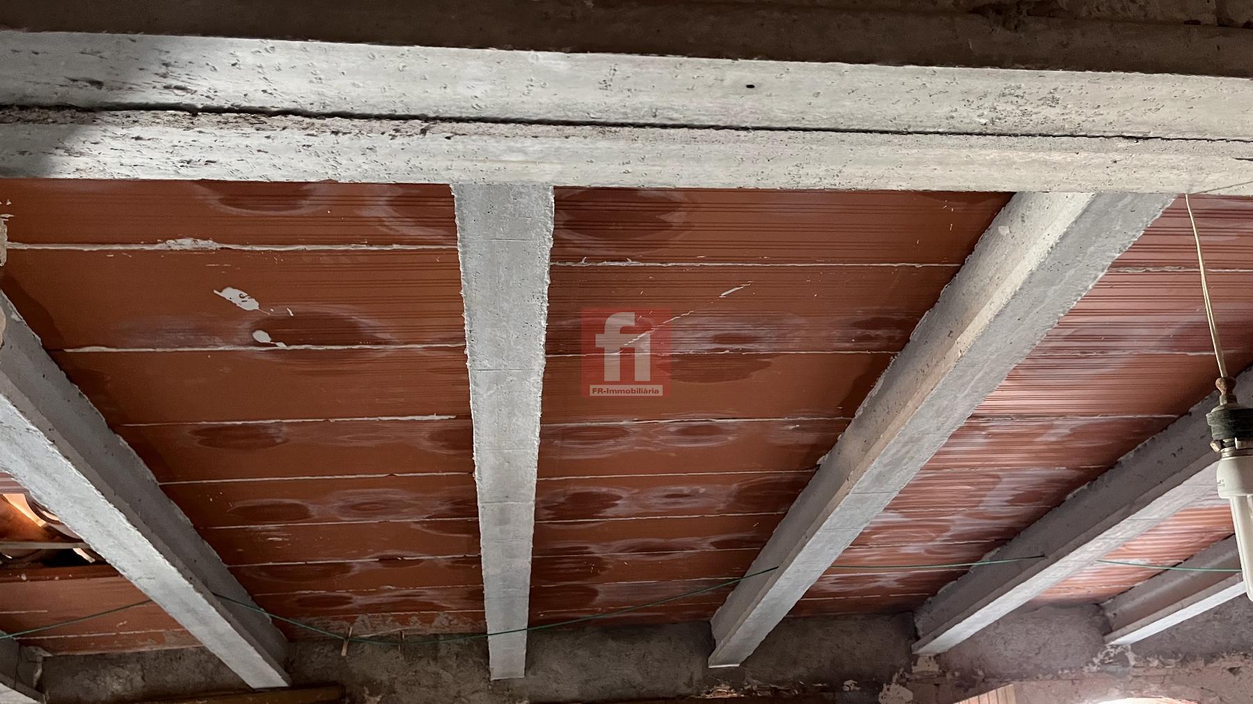 For sale of house in Falset